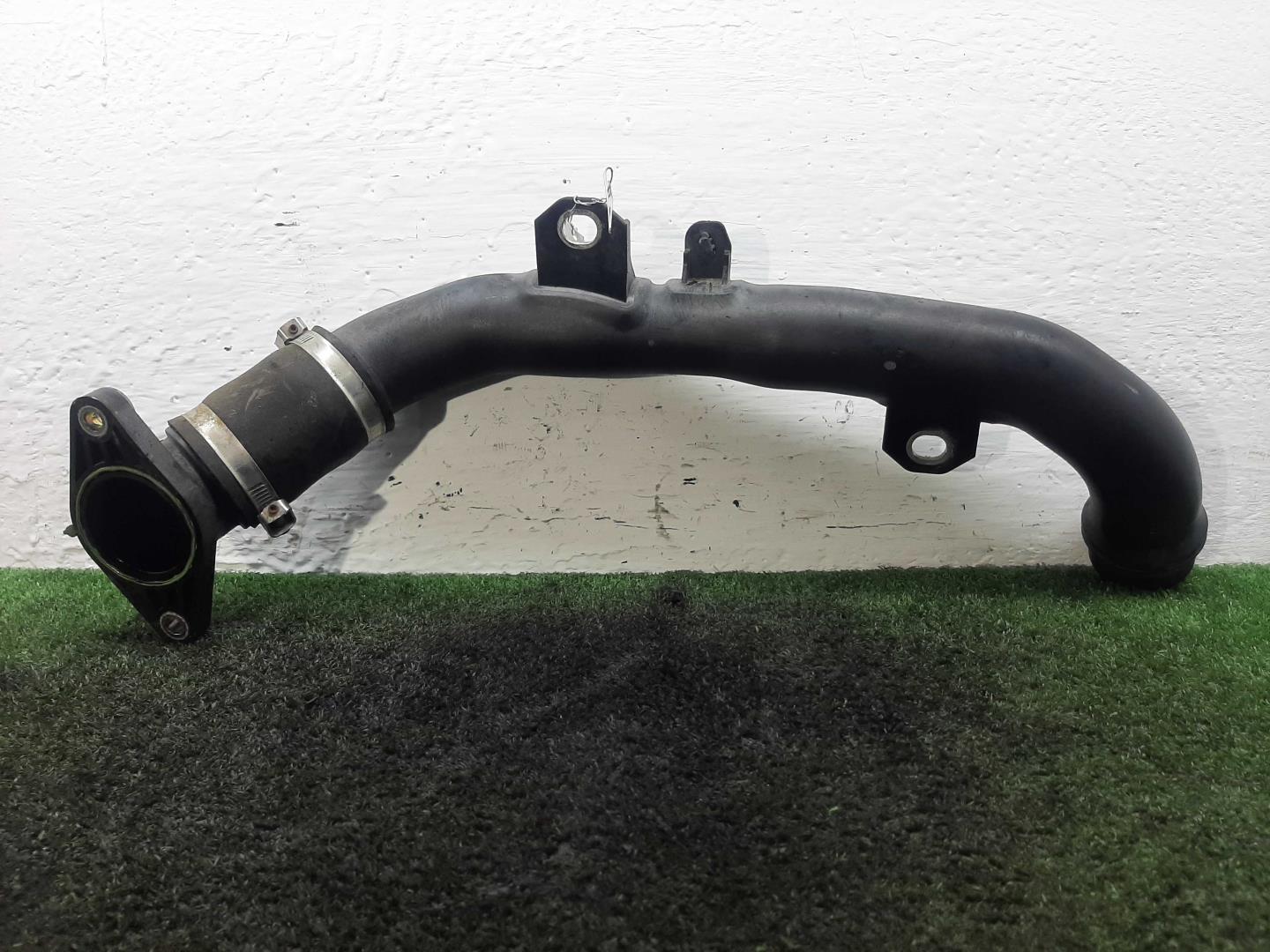 Патрубок интеркулера