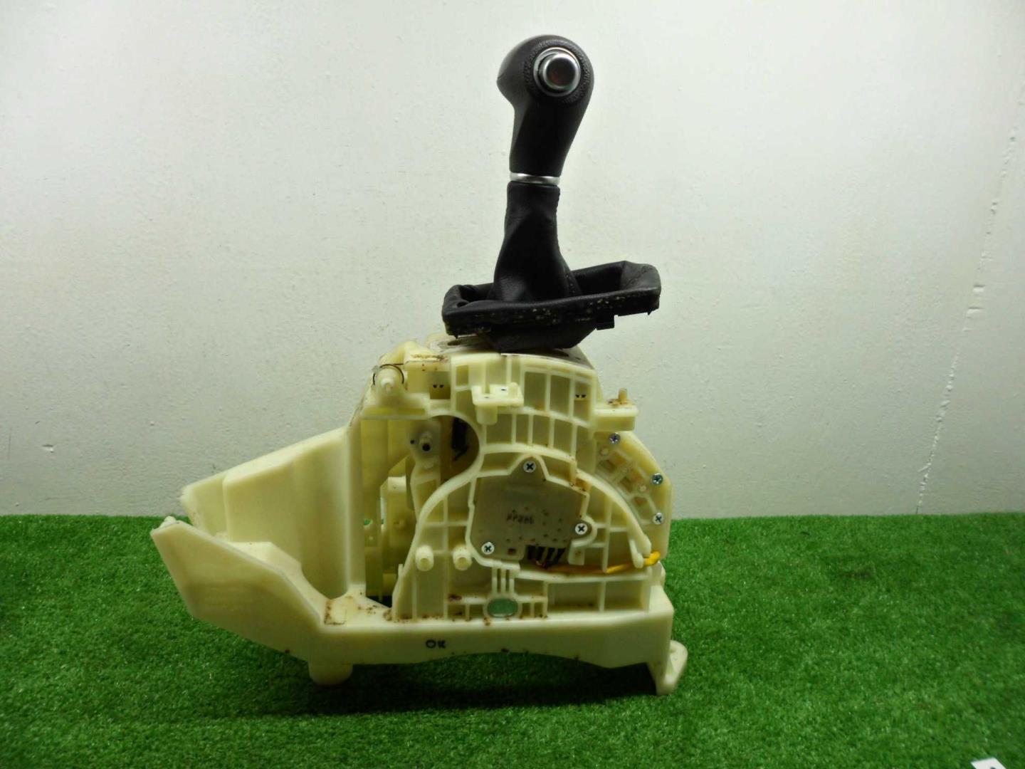 Кулиса МКПП / АКПП