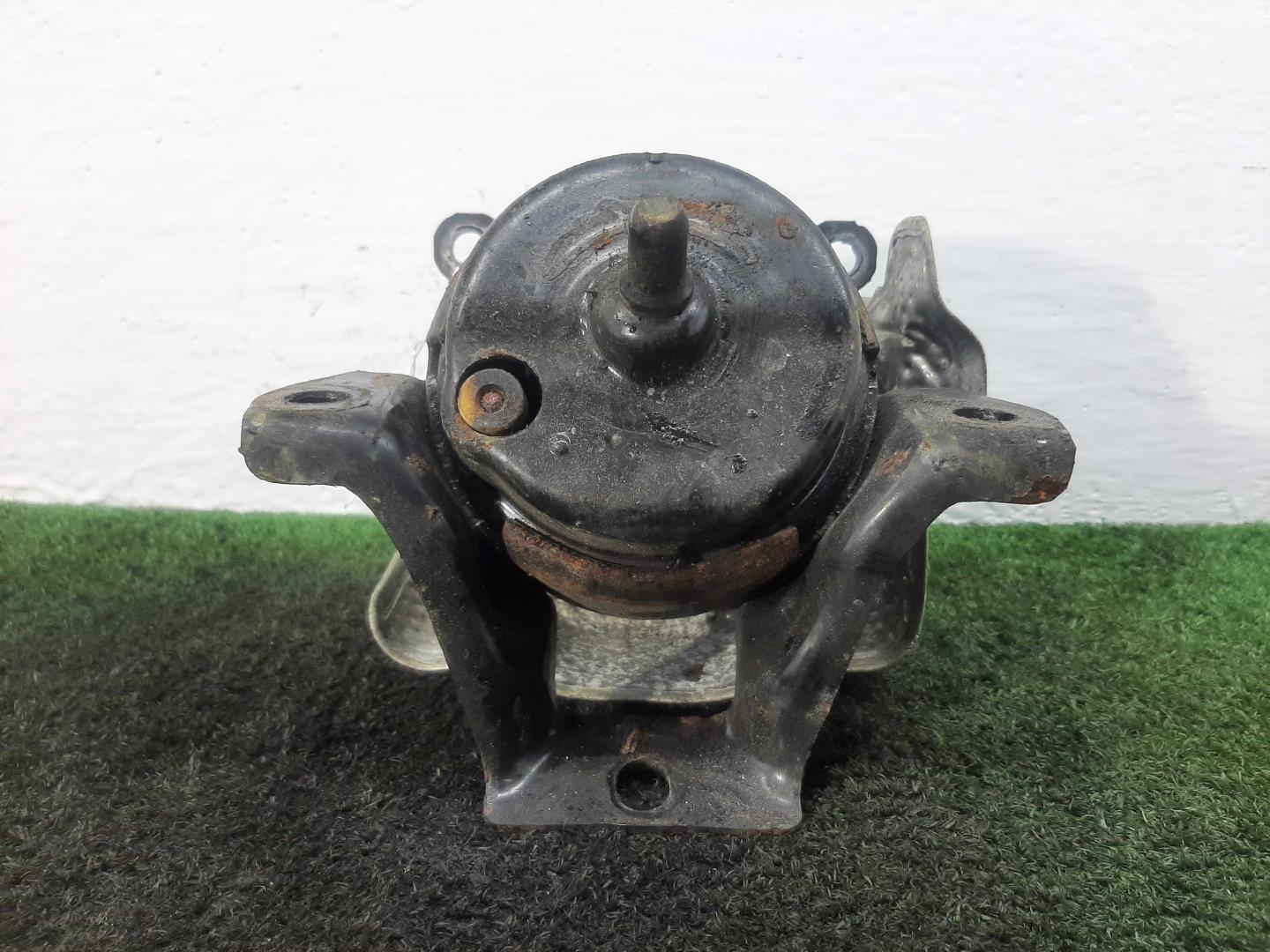 Опора двигателя