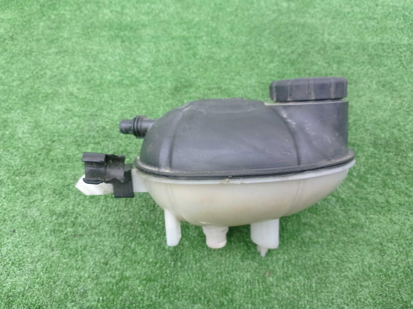 Бачок расширительный