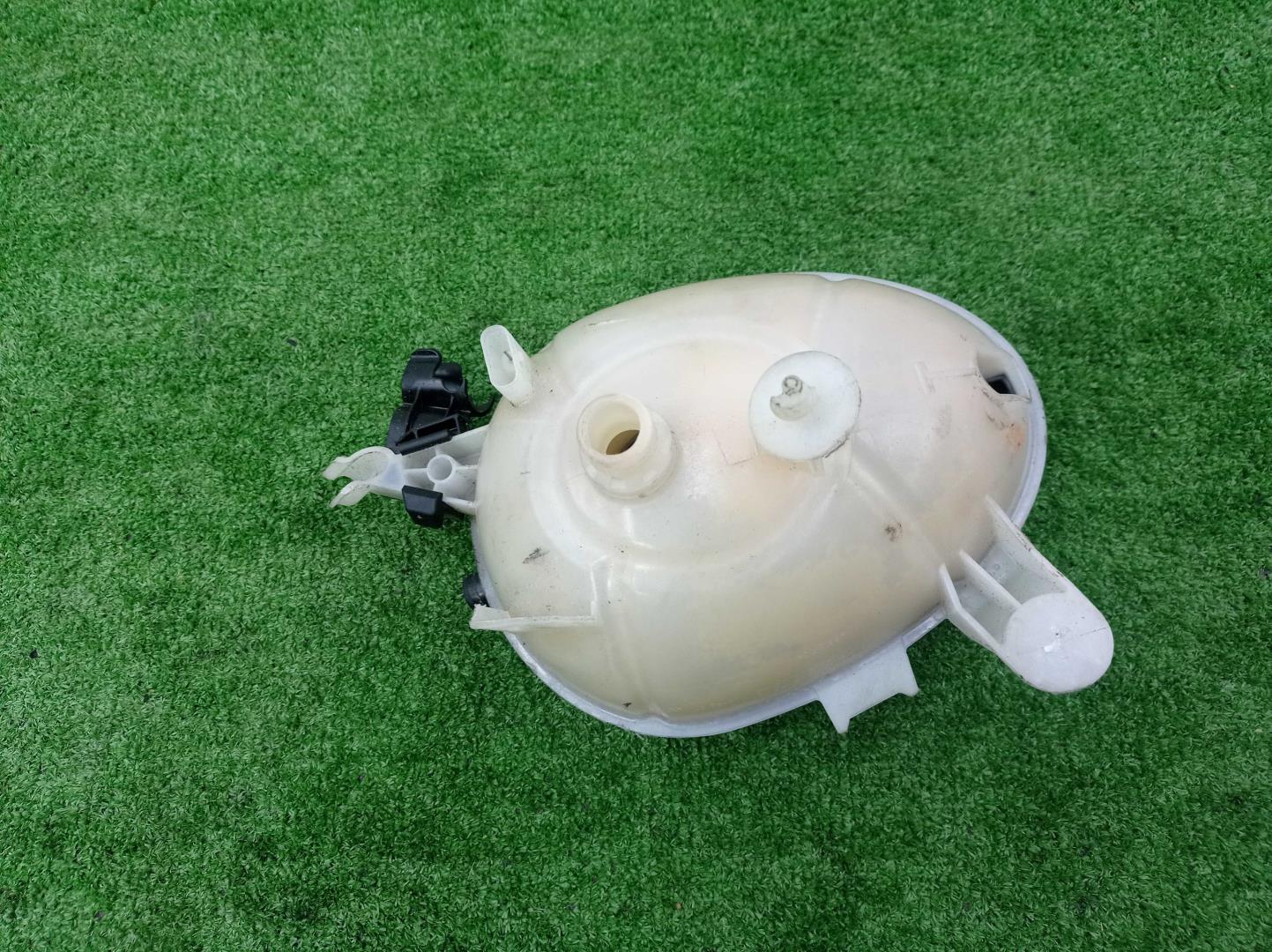 Бачок расширительный