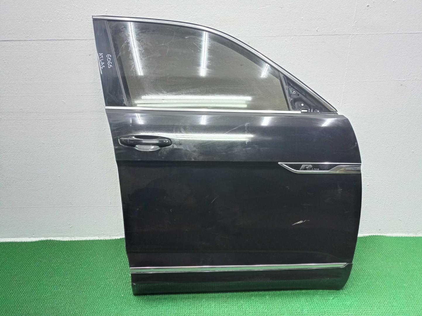 Дверь передняя правая