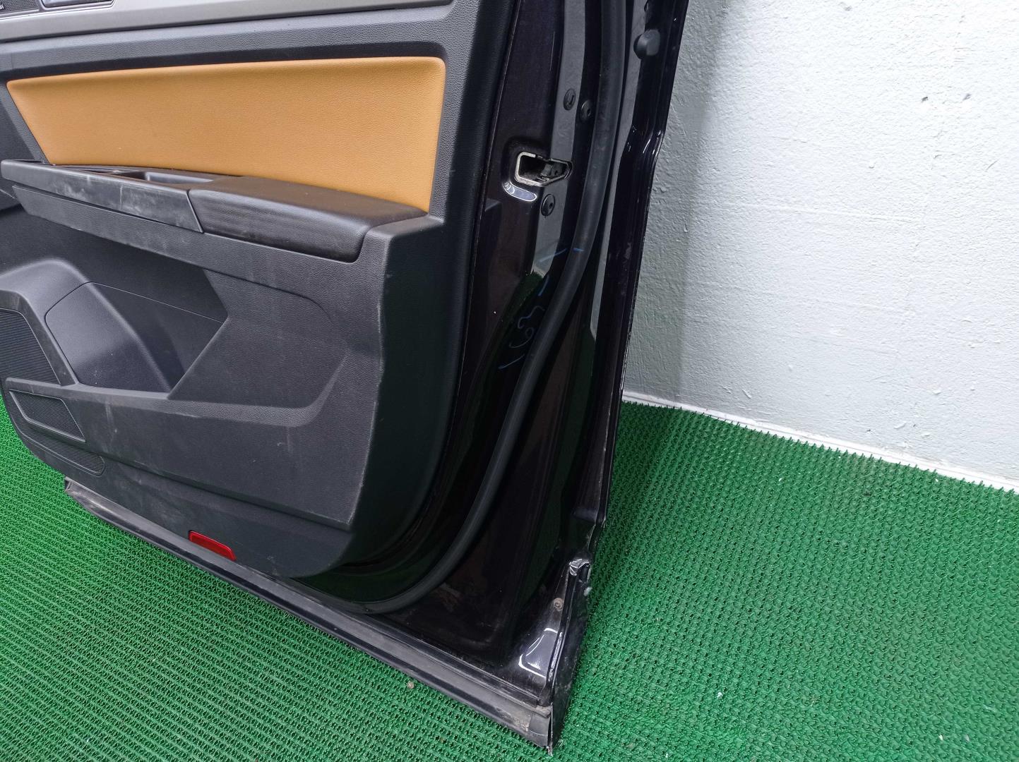 Стеклоподъемник электр. передний правый