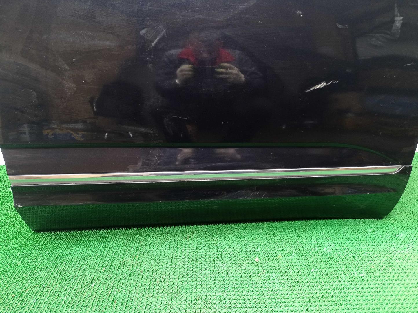 Замок двери передней правой