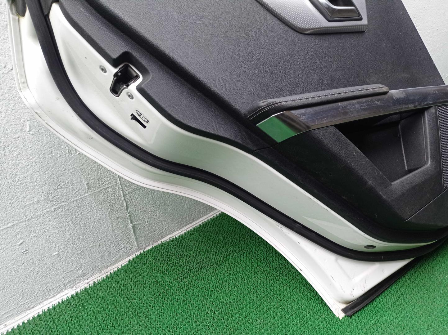 Стеклоподъемник электр. задний левый