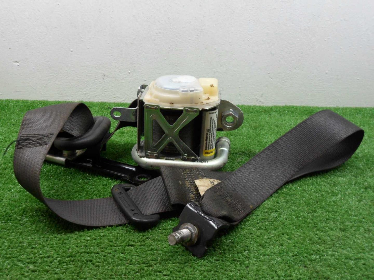 Ремень безопасности