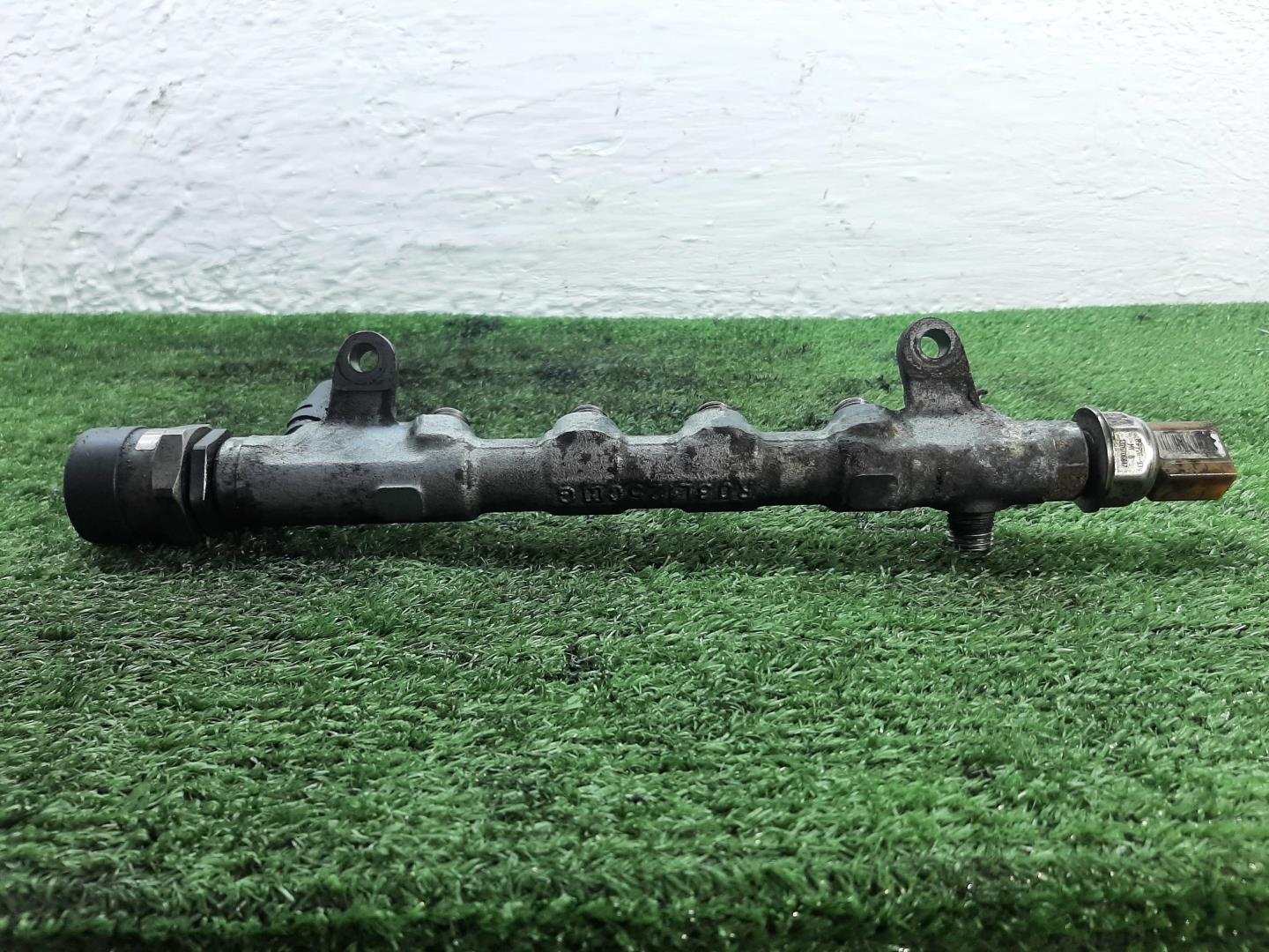 Рейка топливная (рампа)