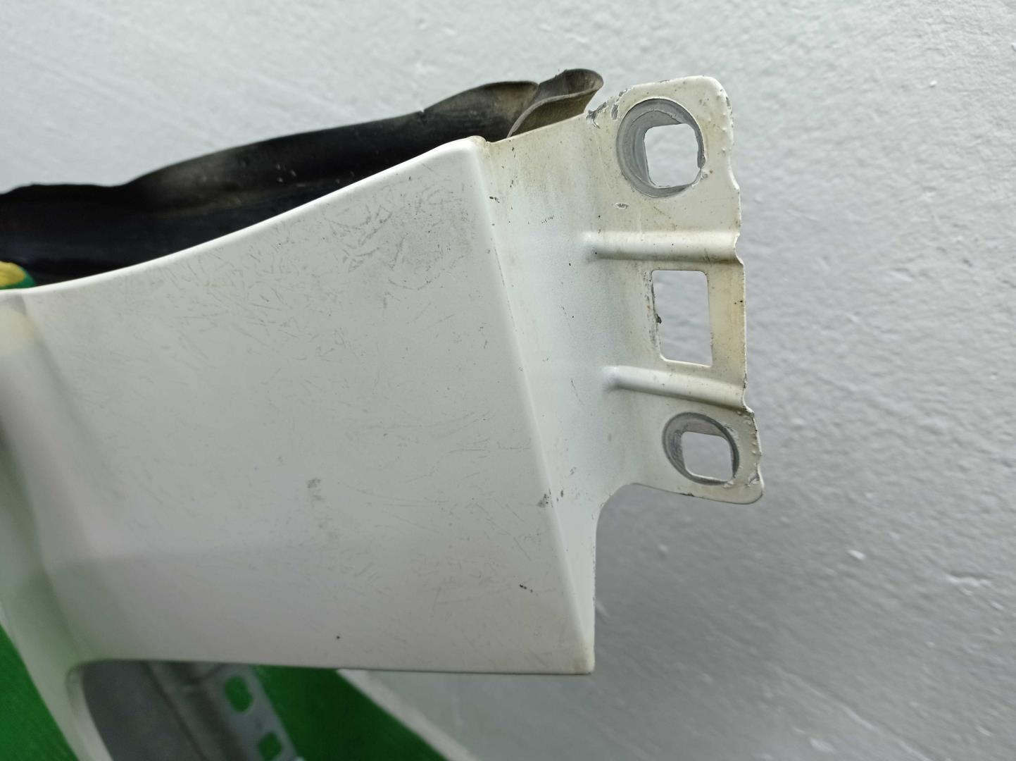 Крыло переднее левое