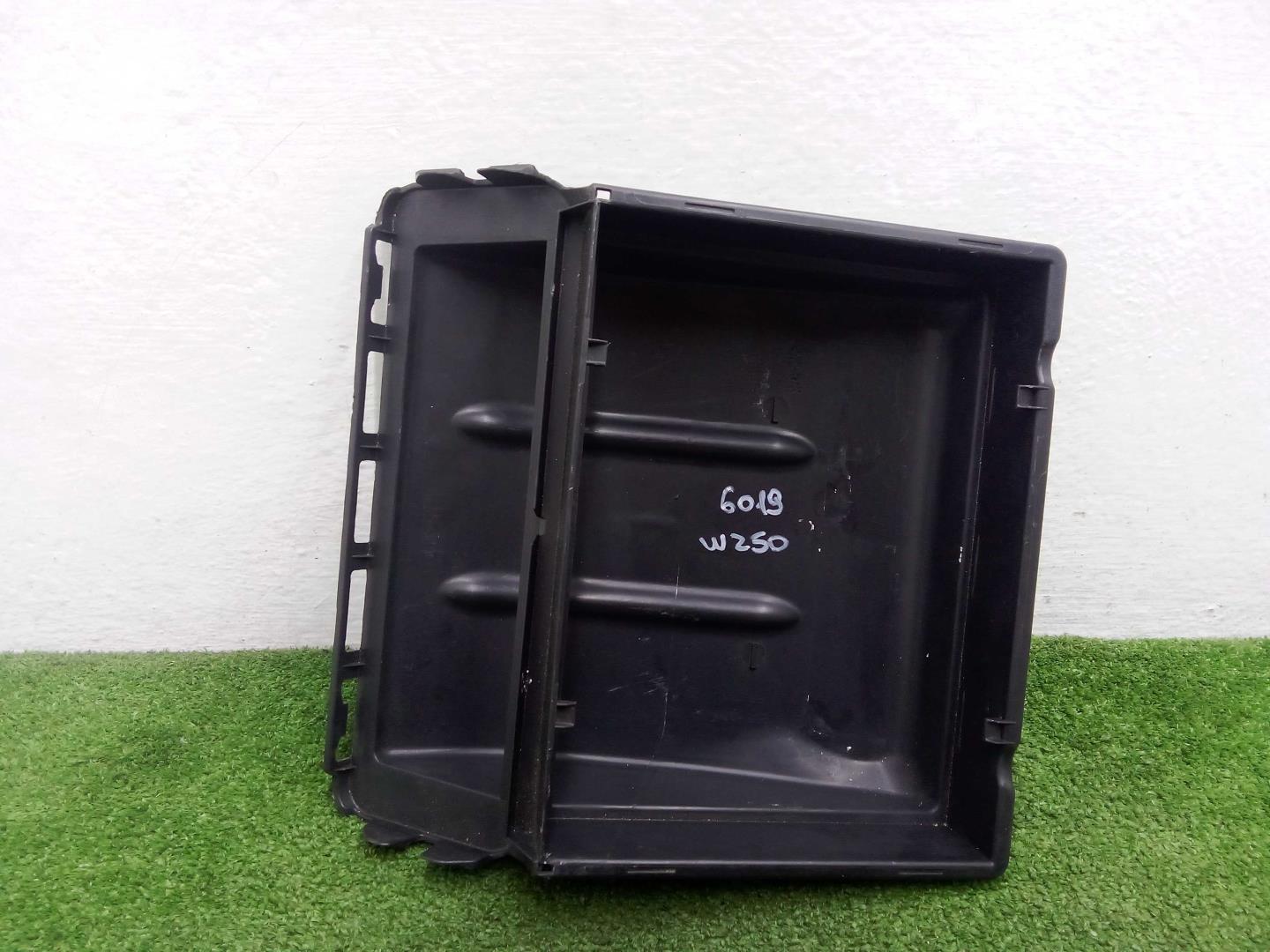 Корпус салонного фильтра