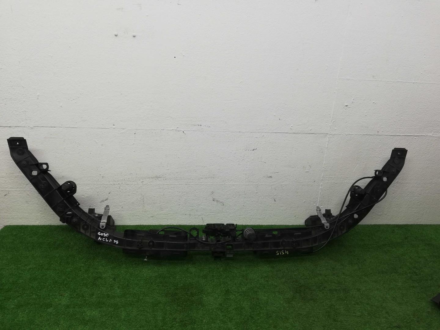 Кронштейн радиатора