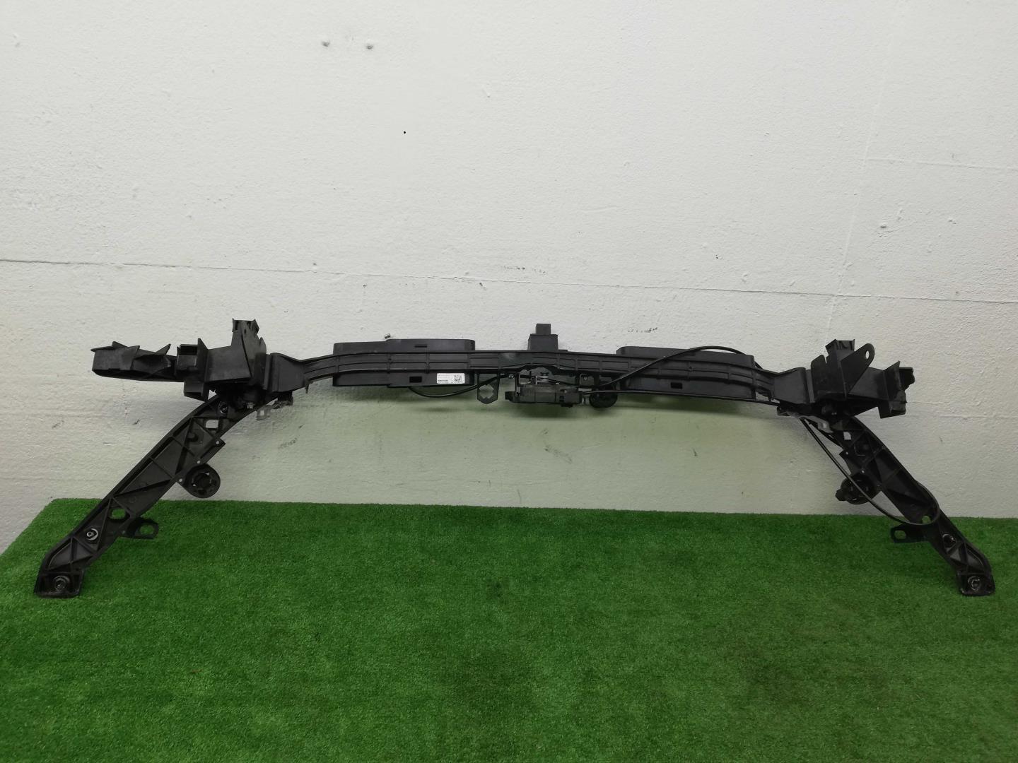 Кронштейн радиатора