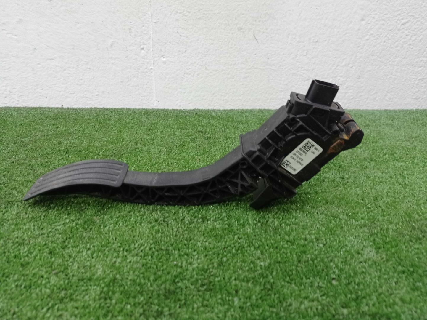 Педаль газа