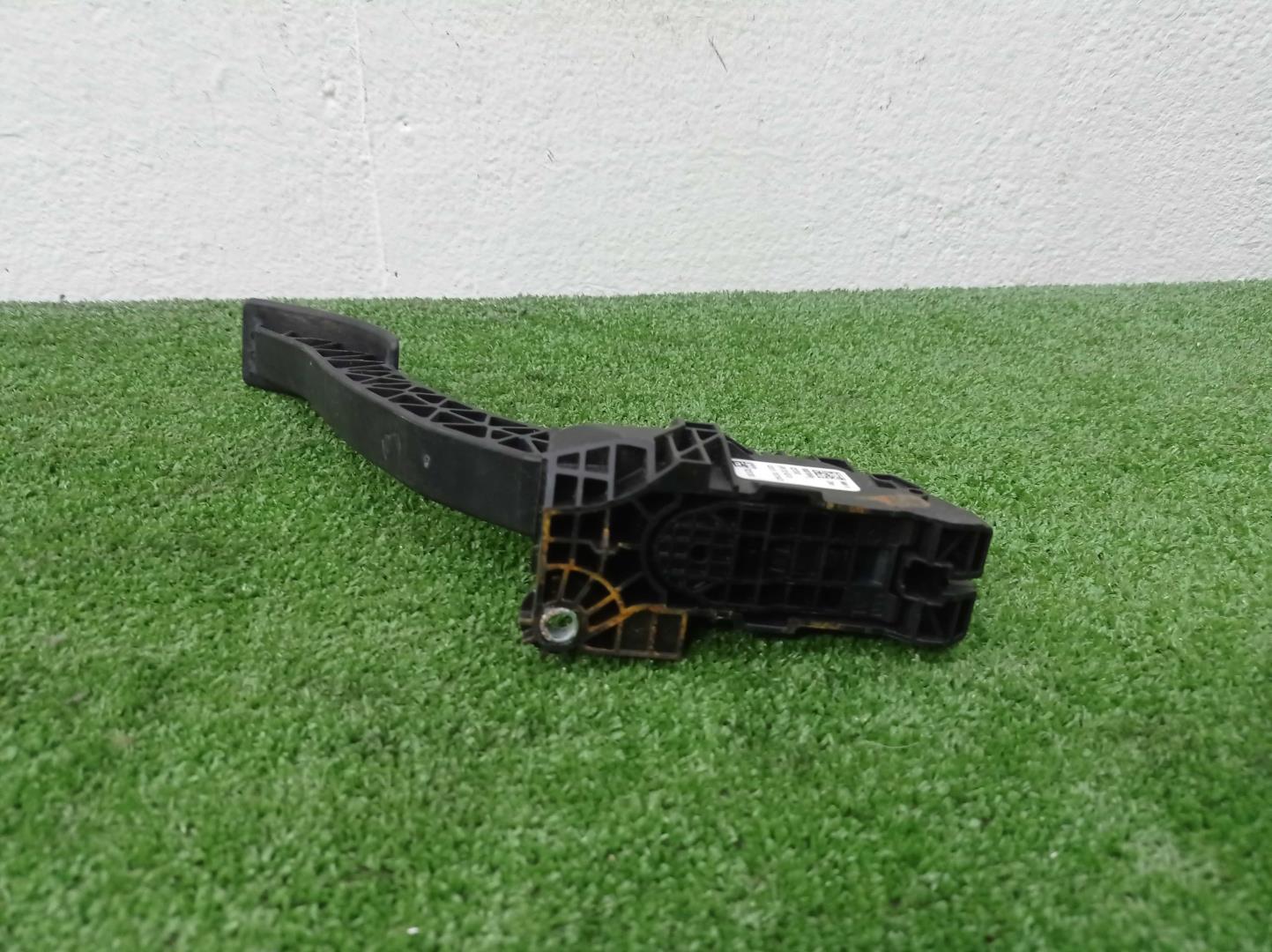 Педаль газа