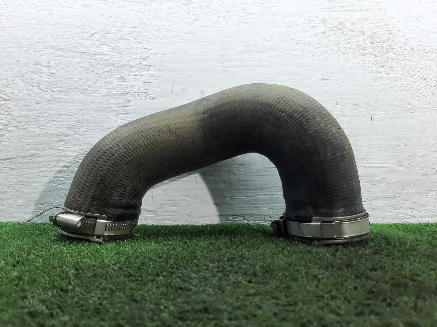 Патрубок интеркулера