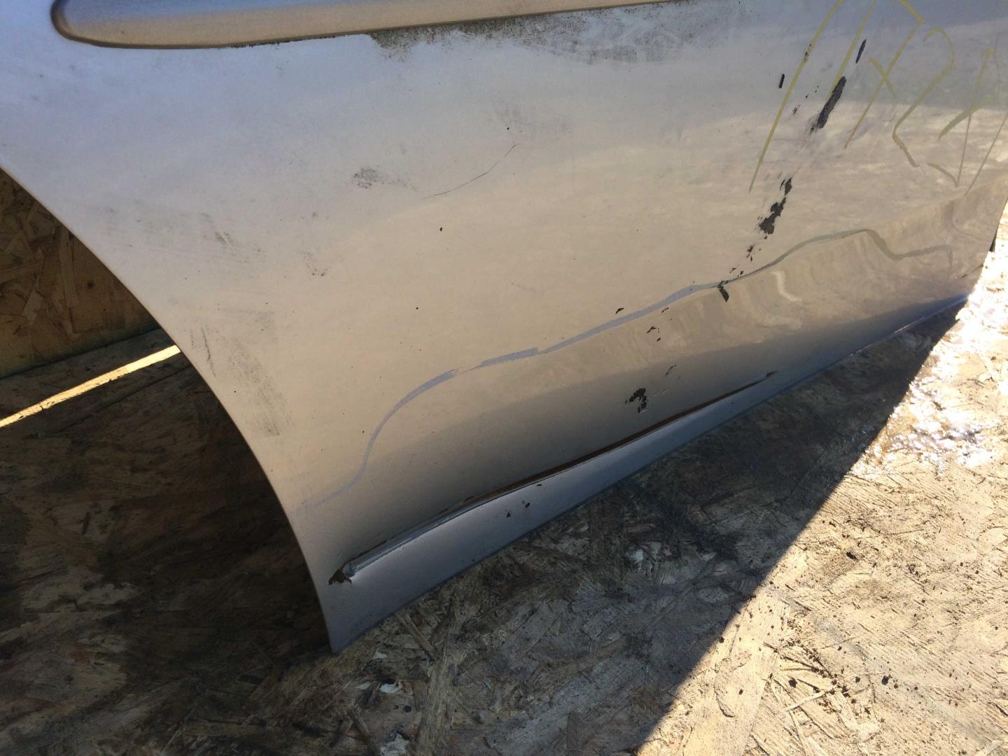 Дверь задняя правая