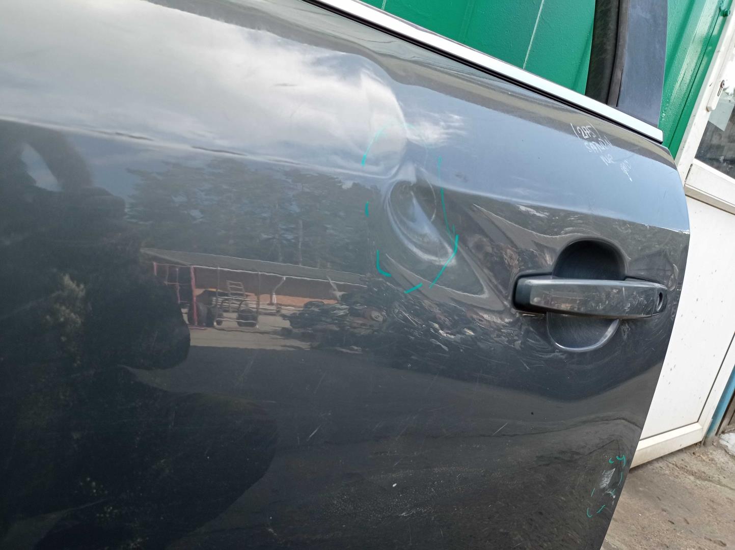 Дверь передняя левая