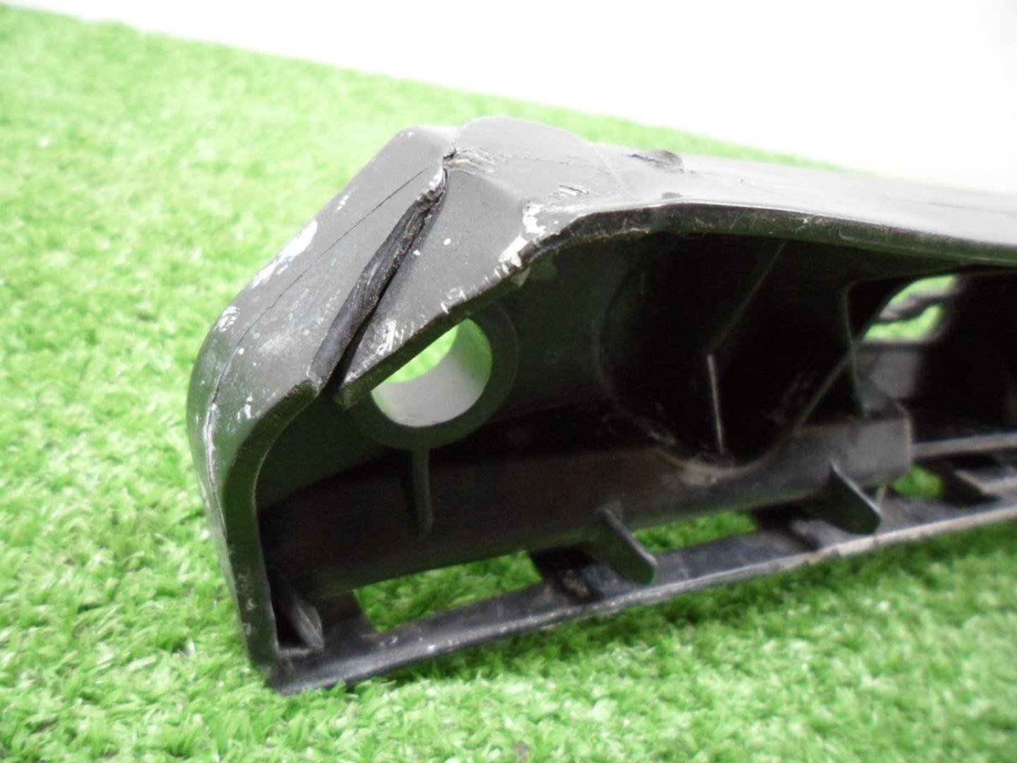 Кронштейн заднего бампера