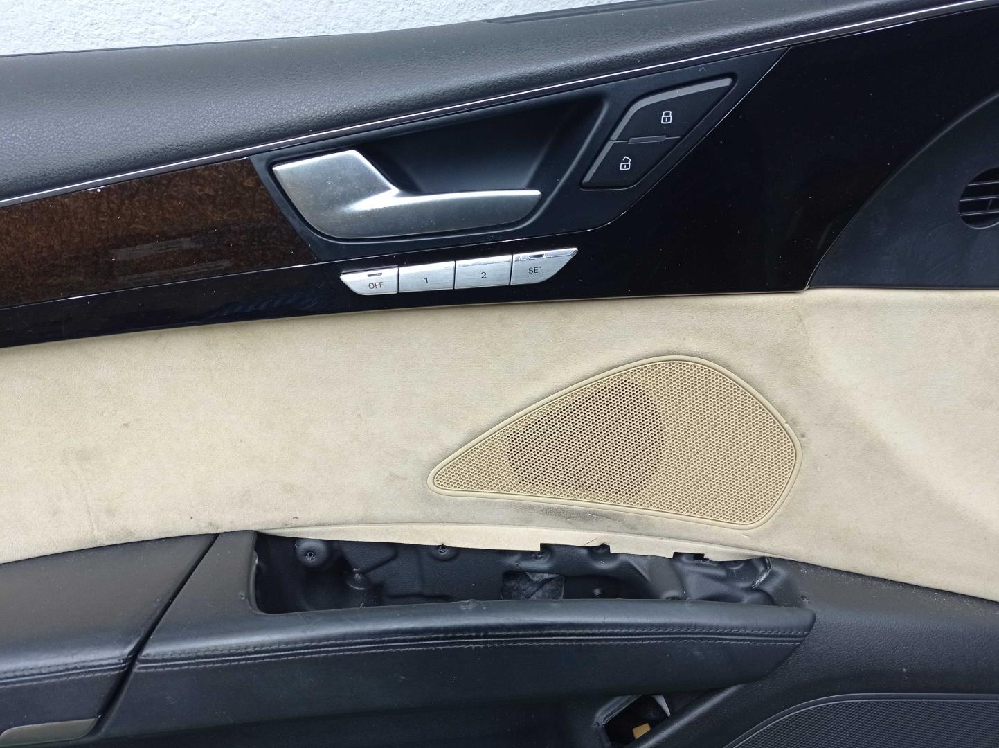 Ручка двери передней наружная левая