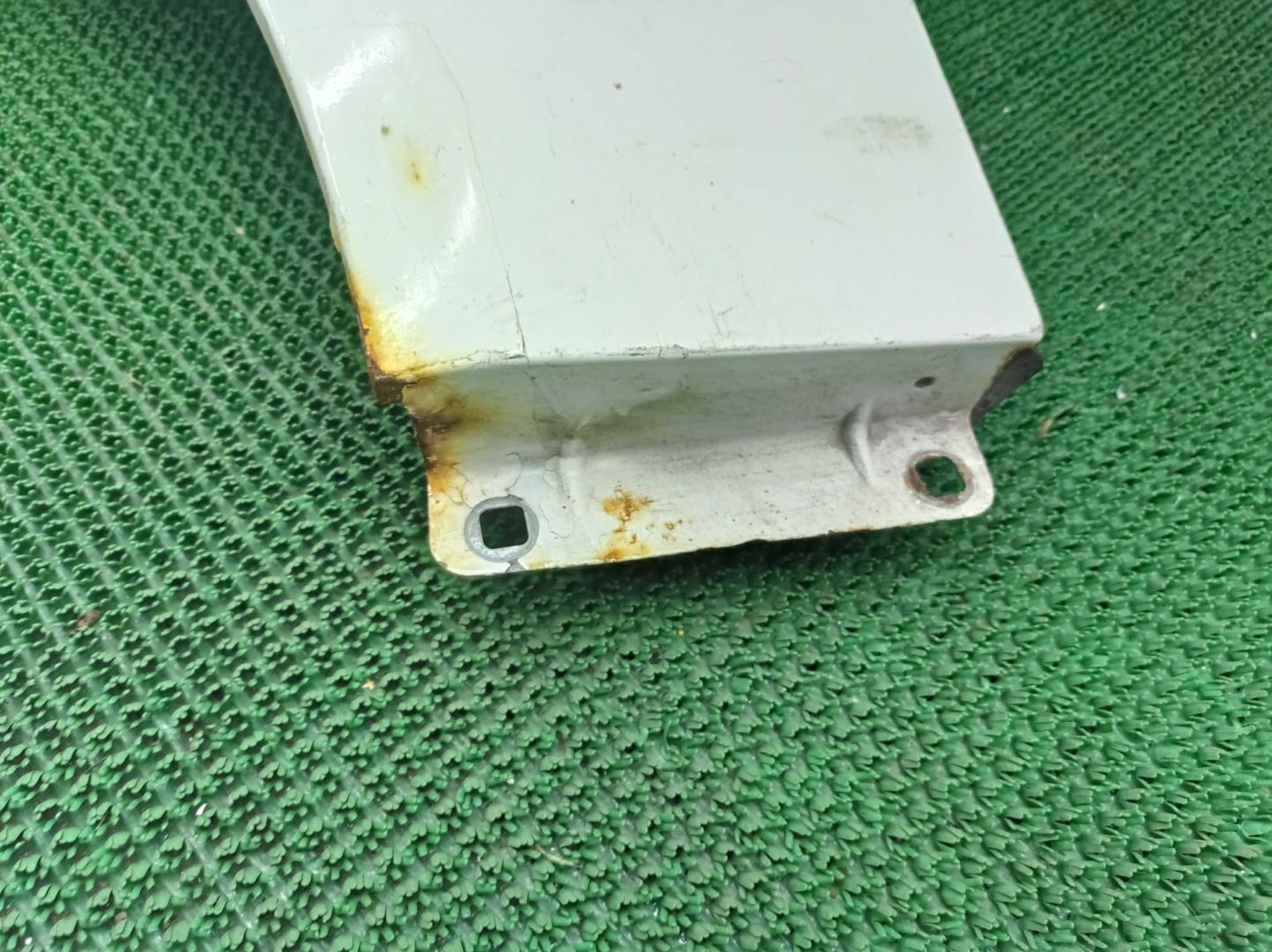 Крыло переднее левое