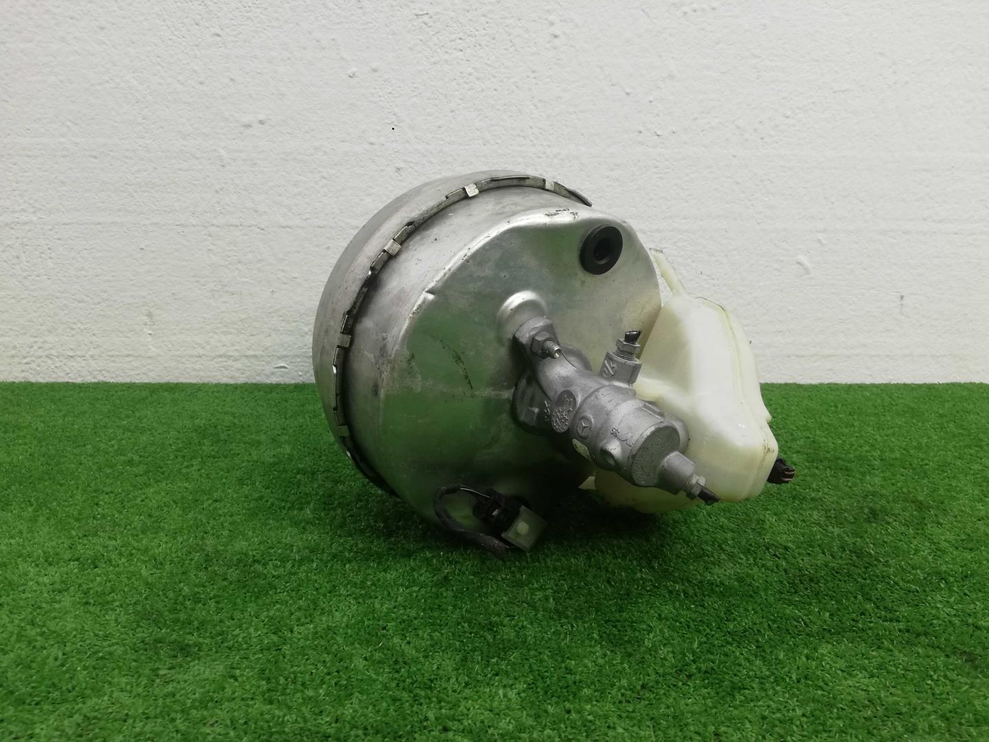 Усилитель тормозов вакуумный