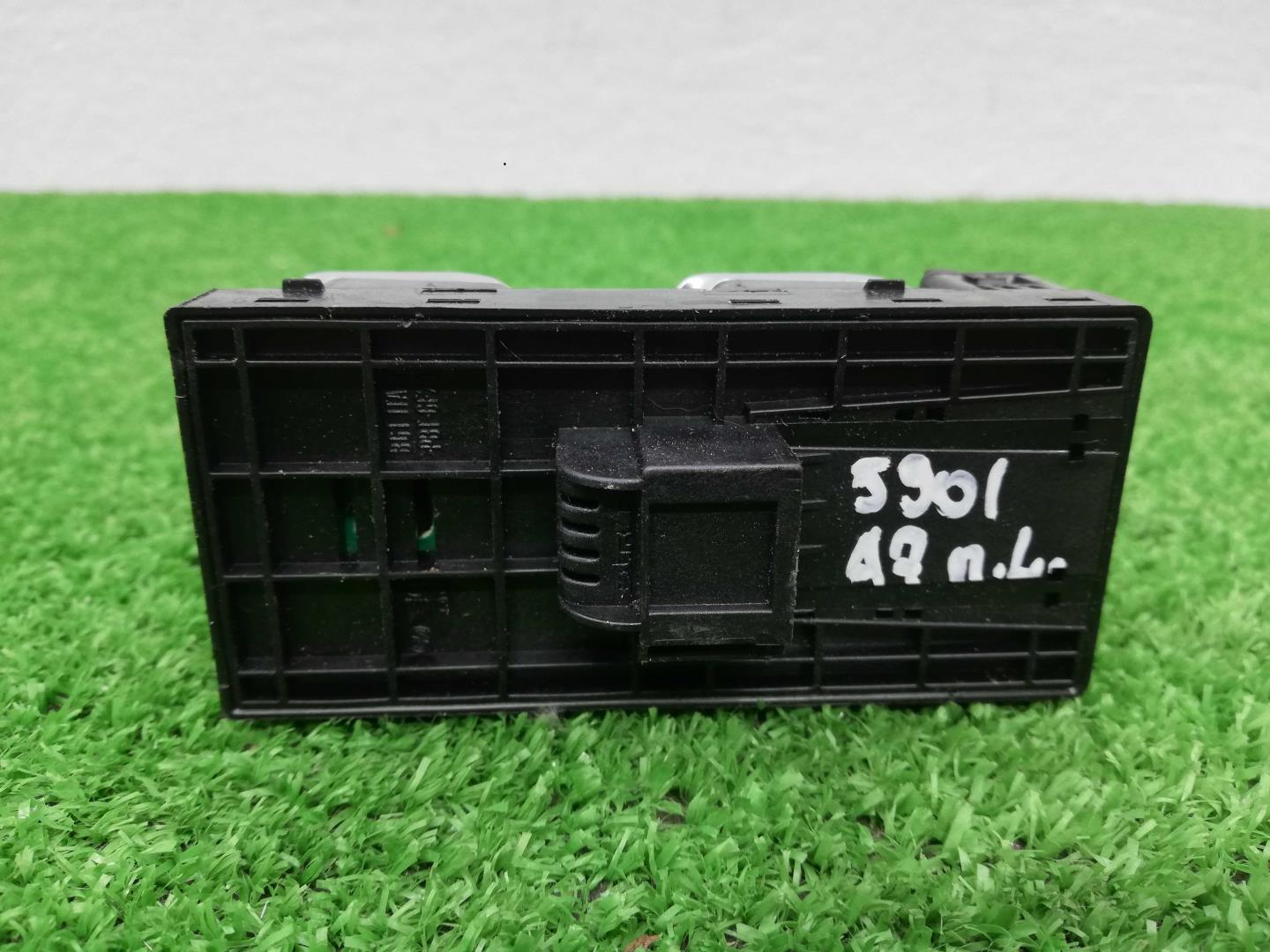 Блок управления стеклоподъемниками