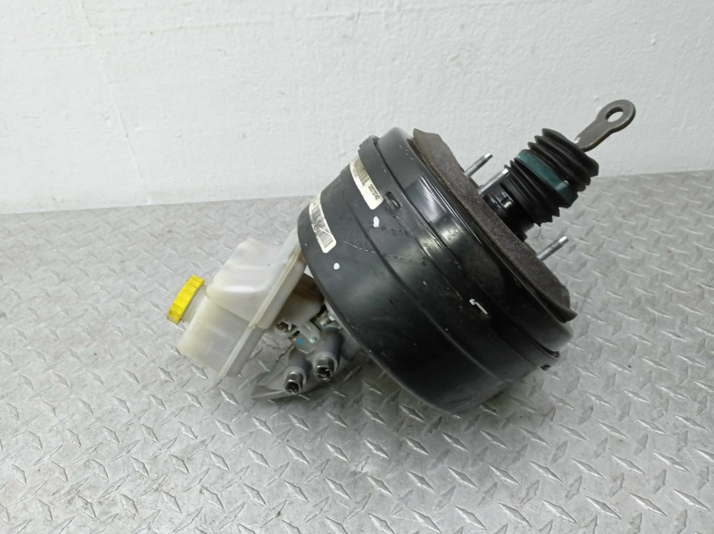 Усилитель тормозов вакуумный