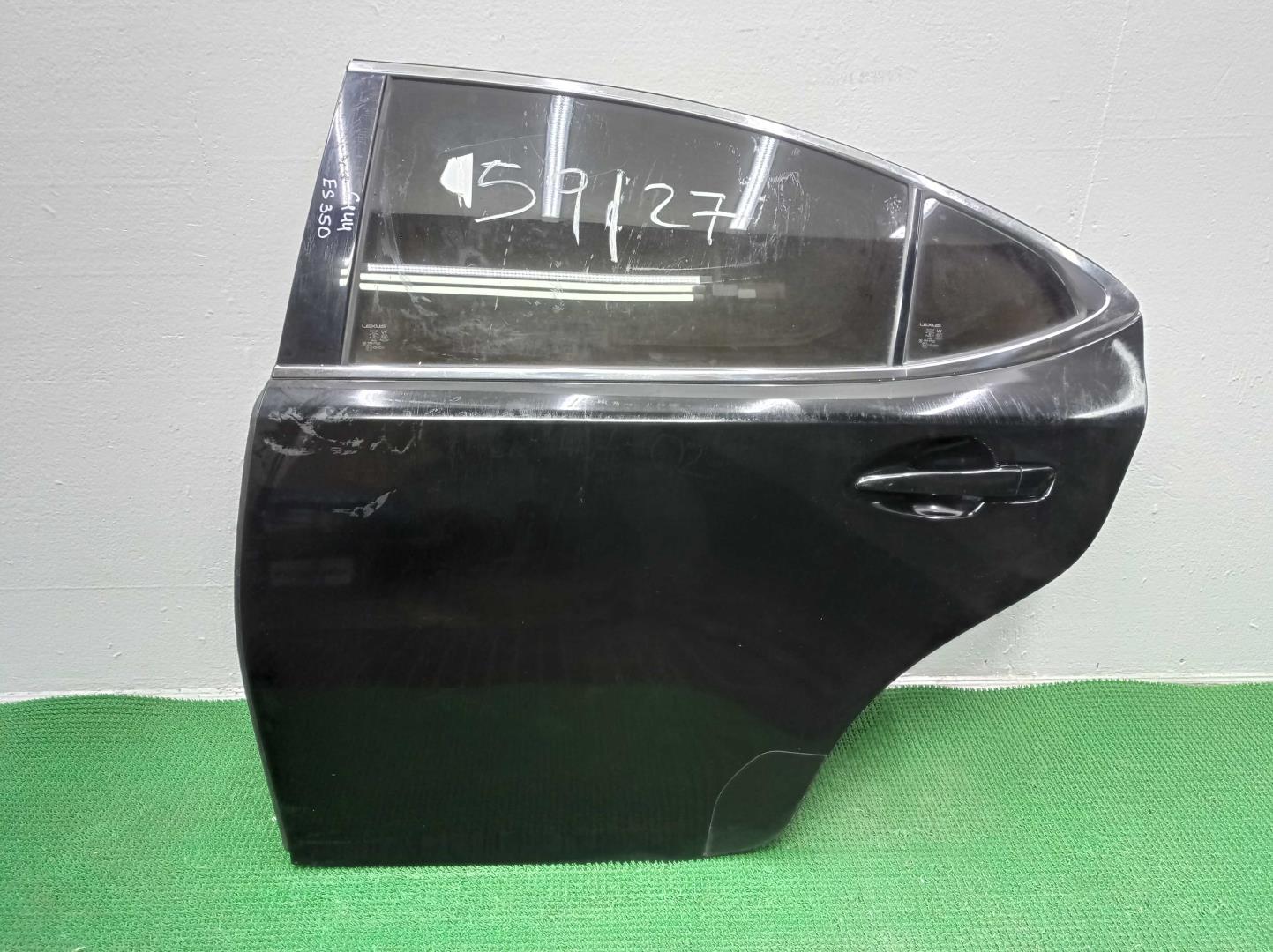 Замок двери задней левой