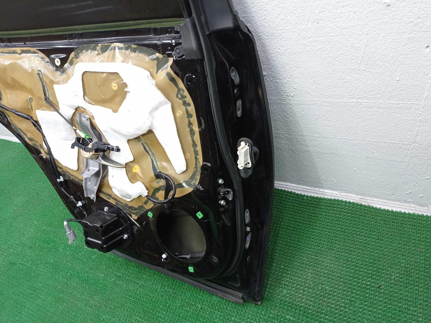 Ручка двери задней наружная левая