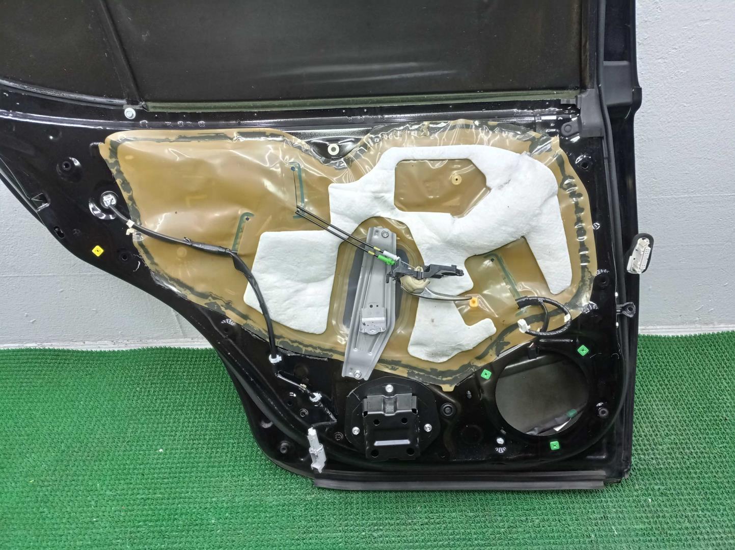 Ручка двери задней наружная левая