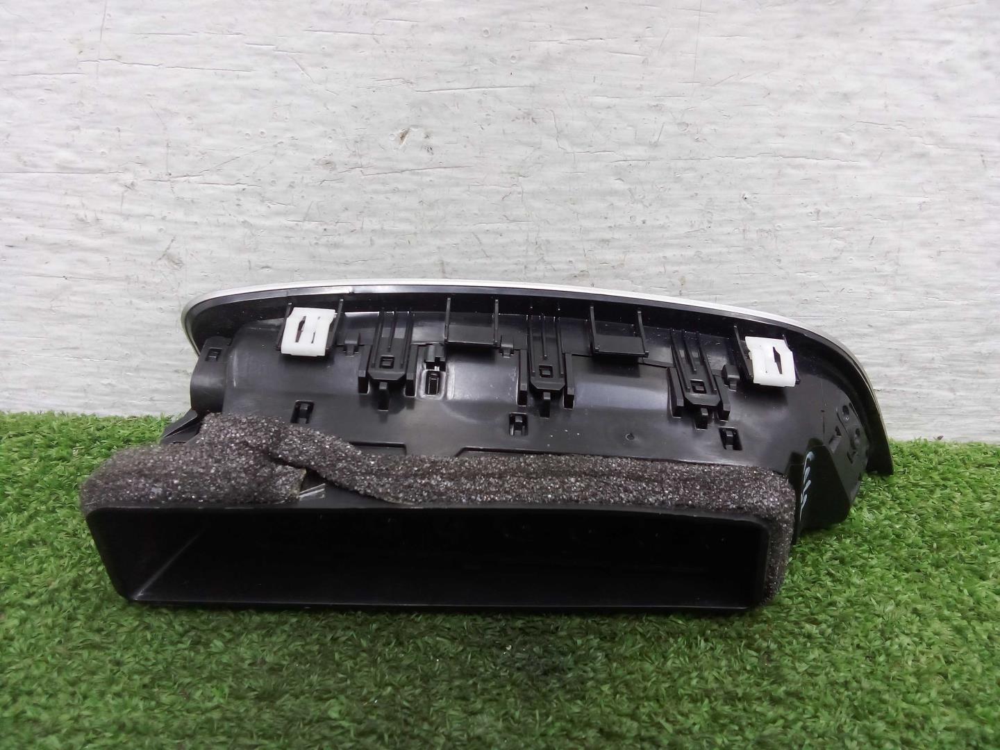 Дефлектор воздушный