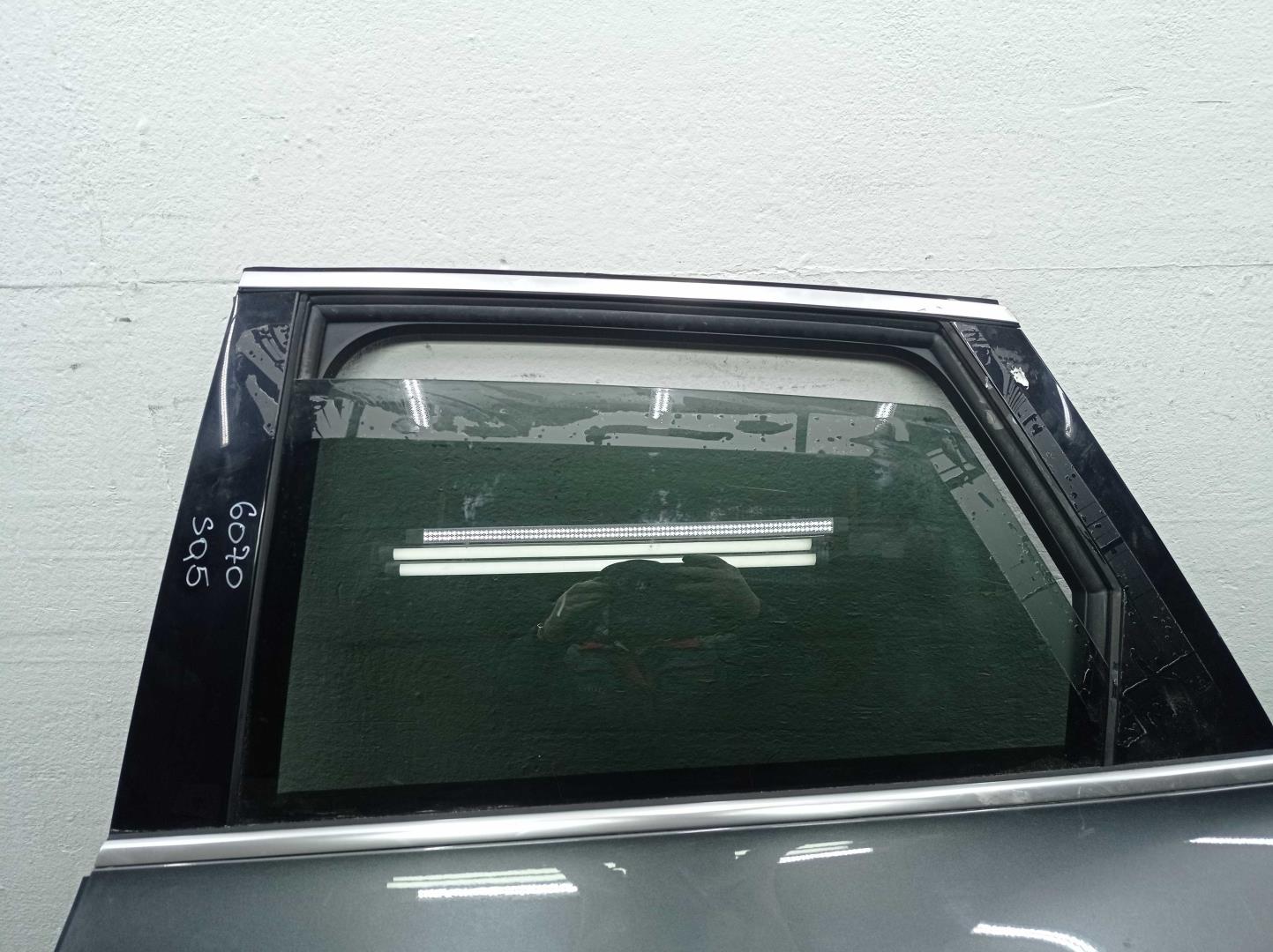 Ручка двери задней наружная левая