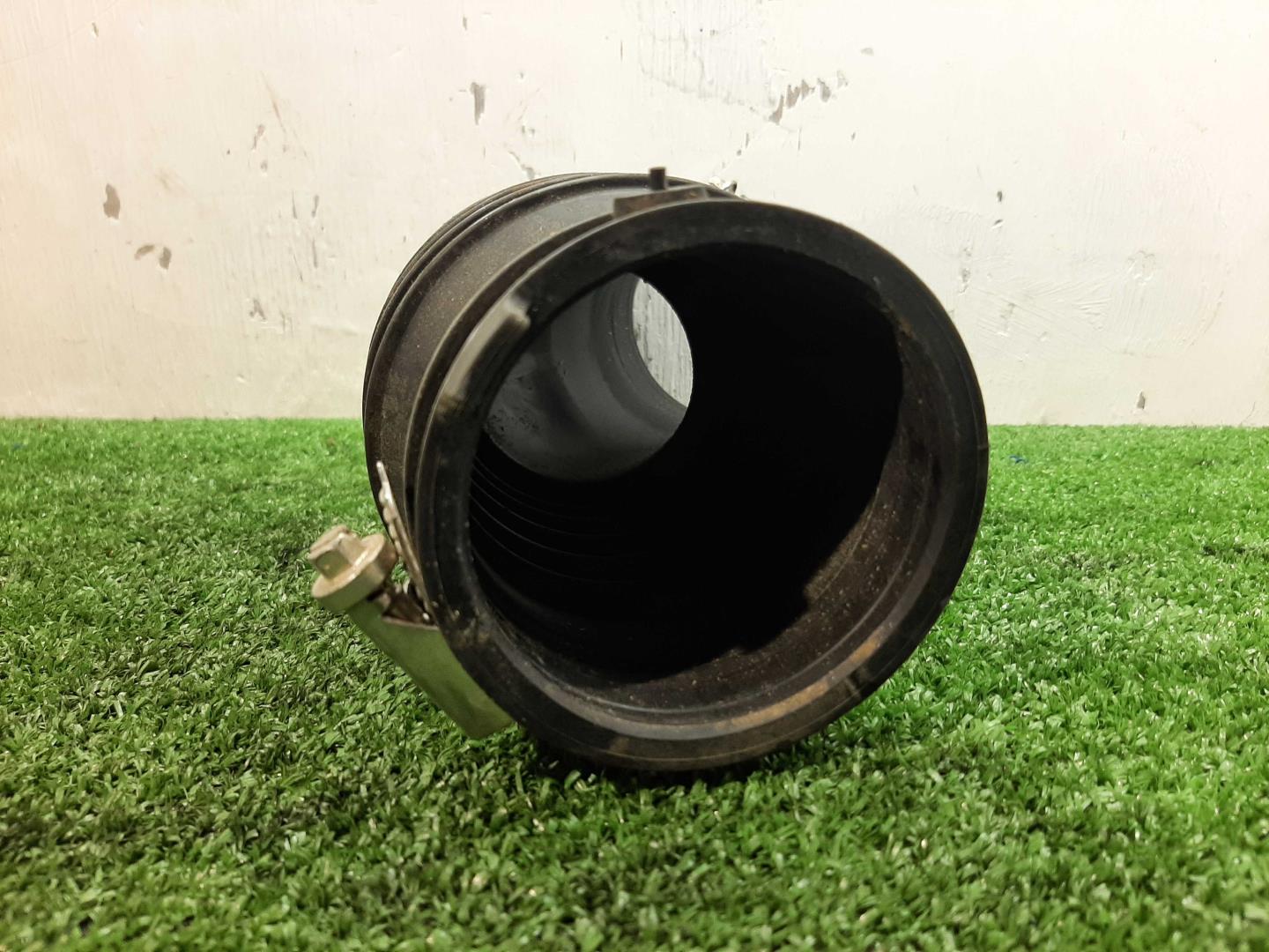 Патрубок воздушного фильтра