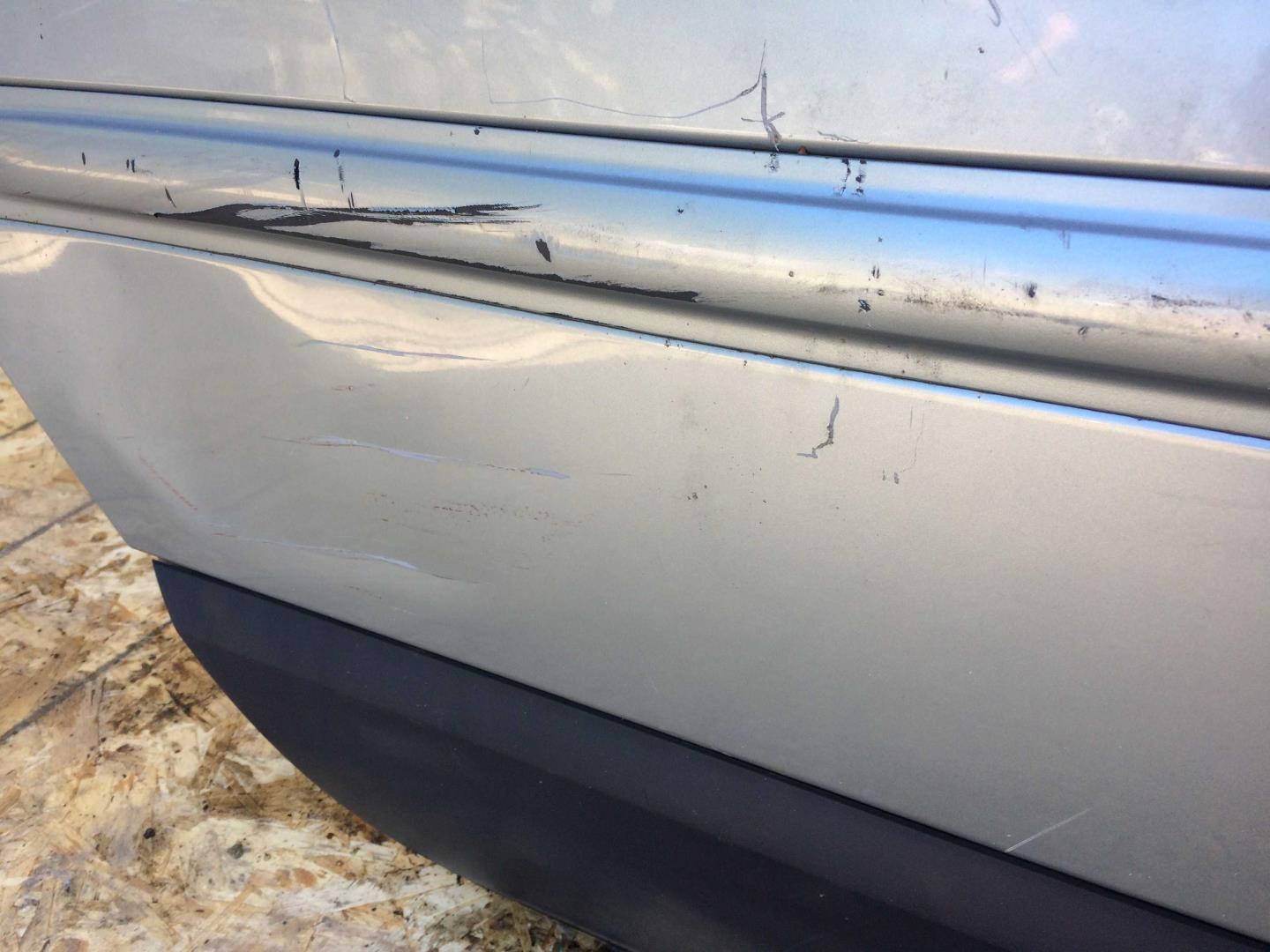 Дверь задняя правая