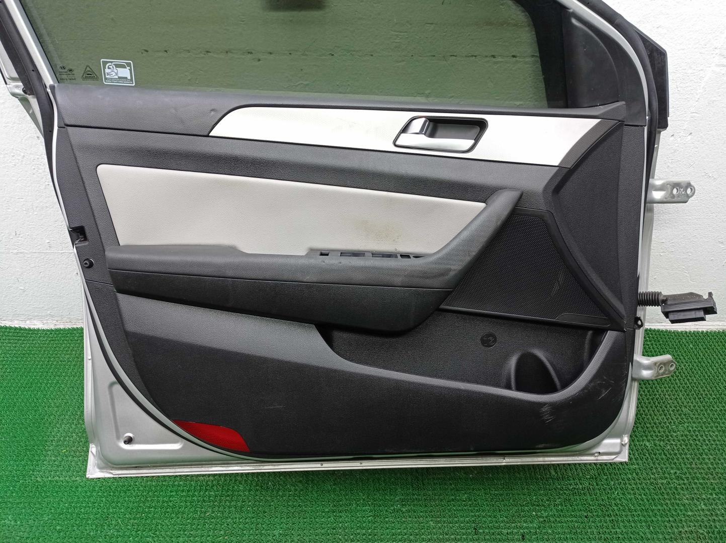 Стеклоподъемник электр. передний левый