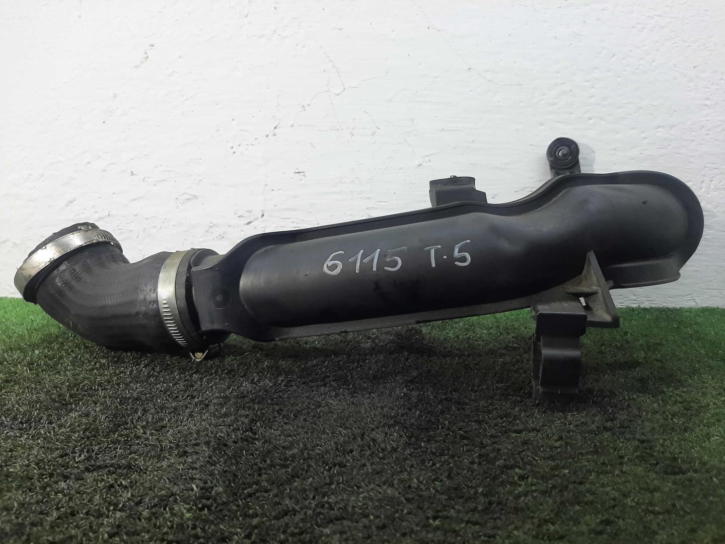 Патрубок интеркулера