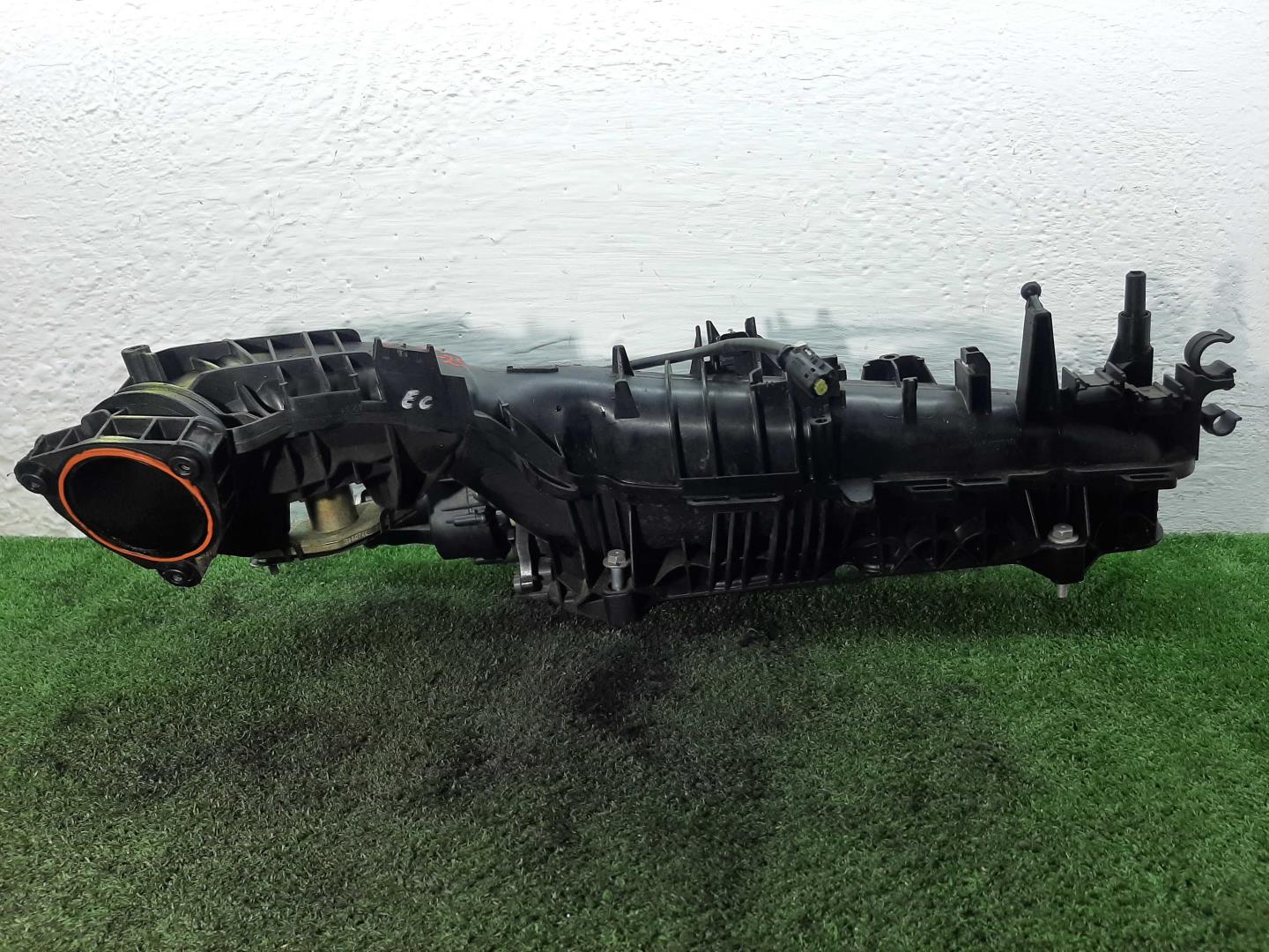 Коллектор впускной