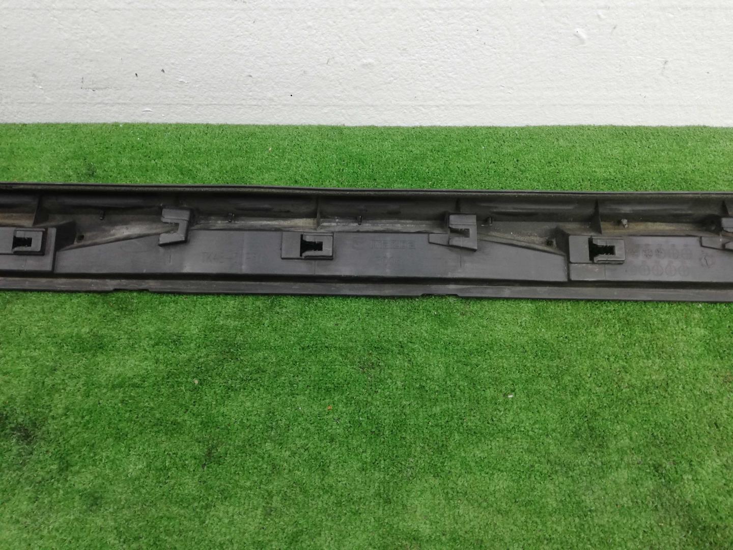 Накладка на порог (наружная)