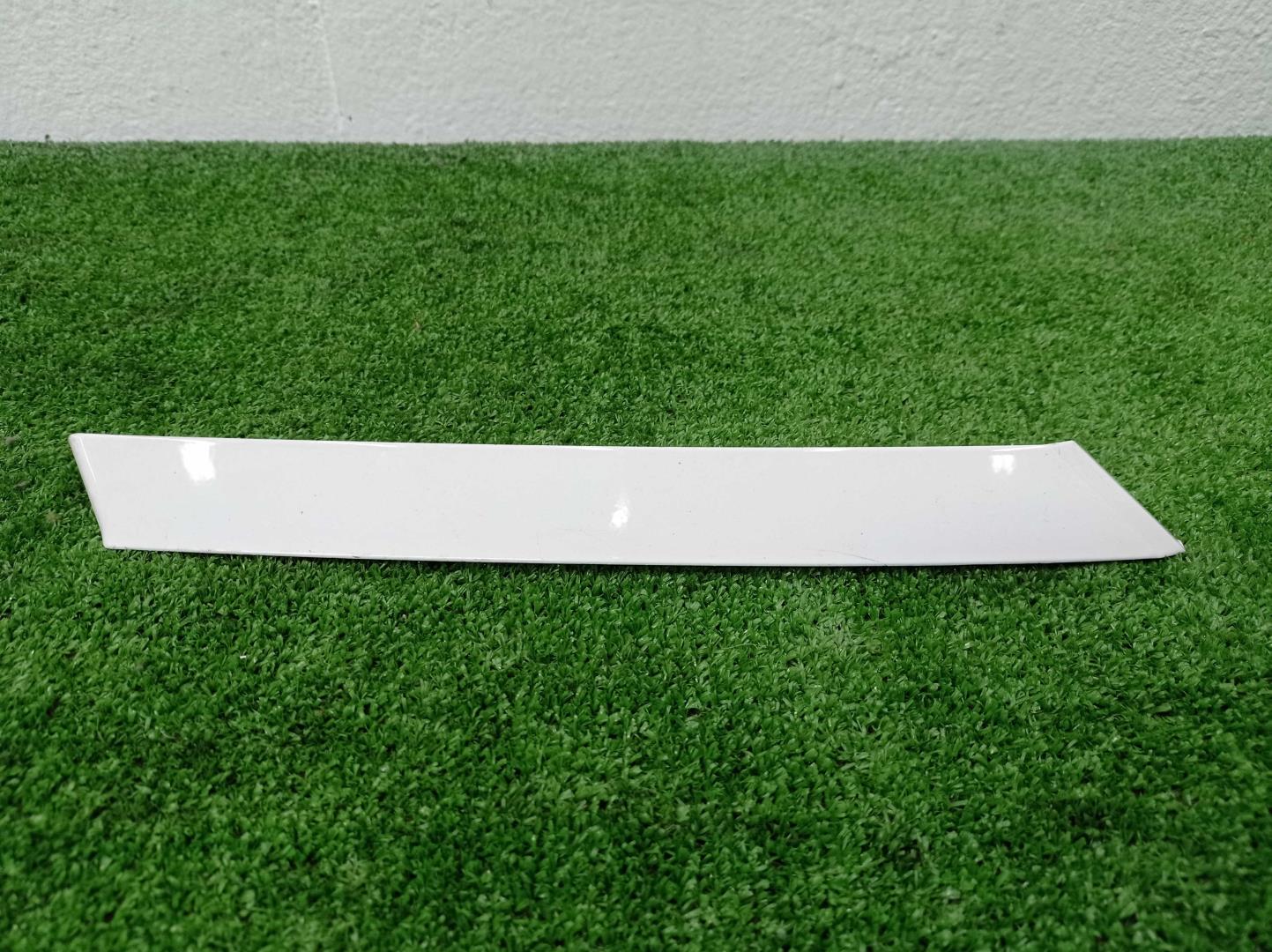 Накладка заднего крыла левого