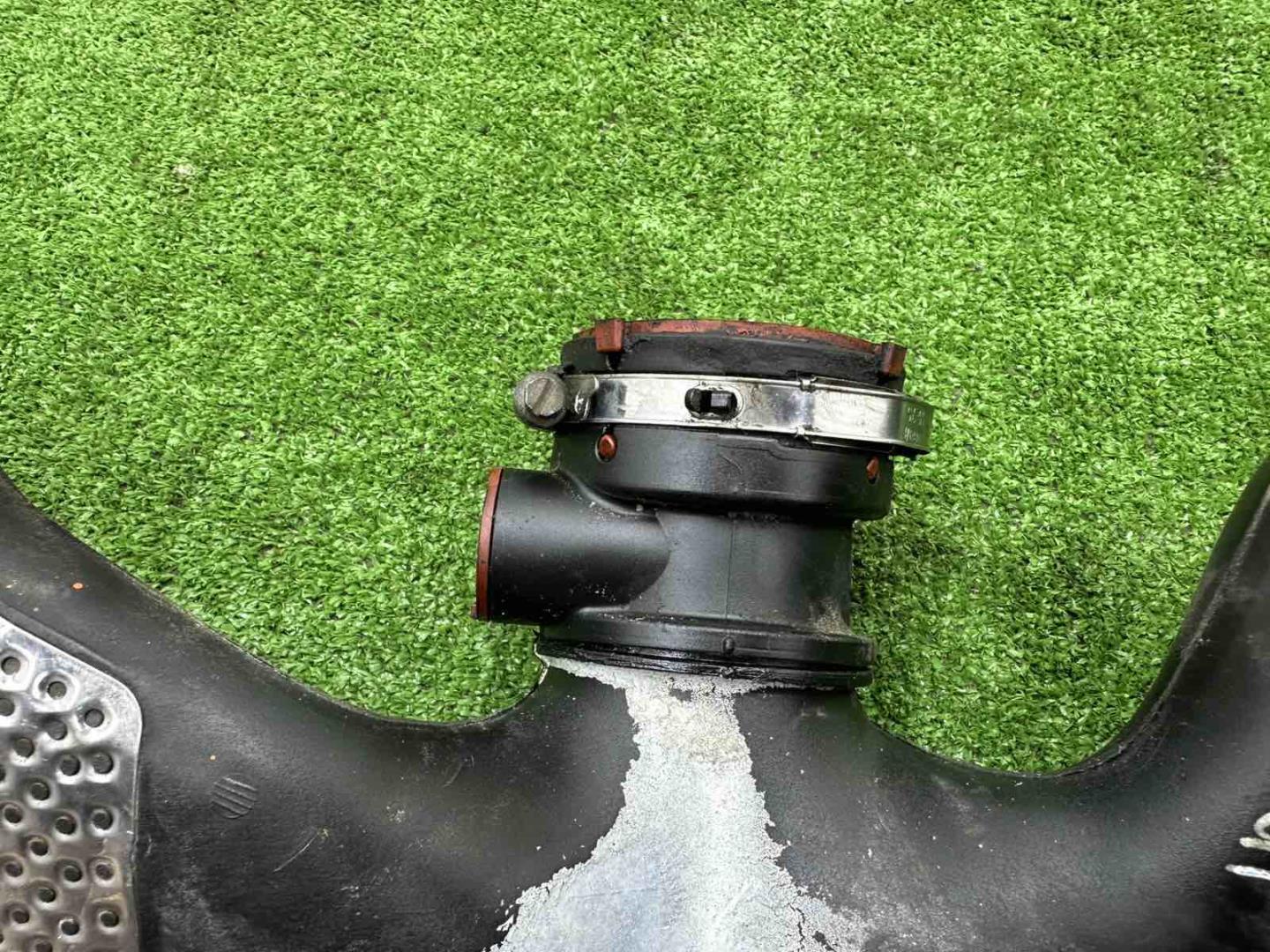 Патрубок воздушного фильтра