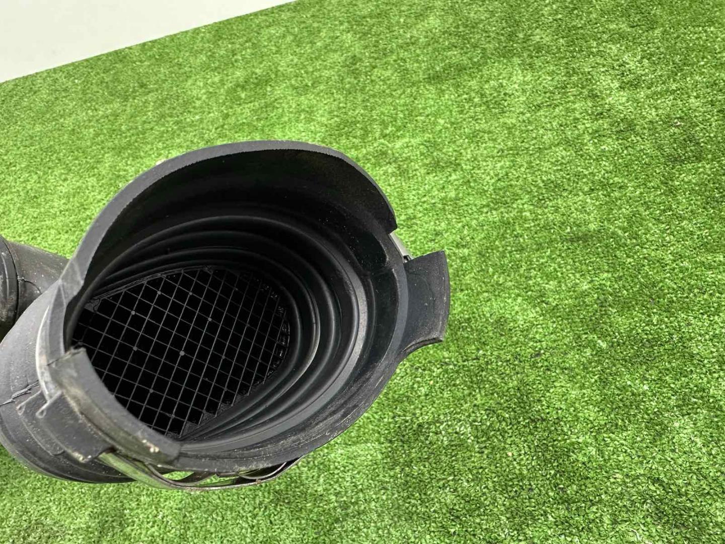 Патрубок воздушного фильтра