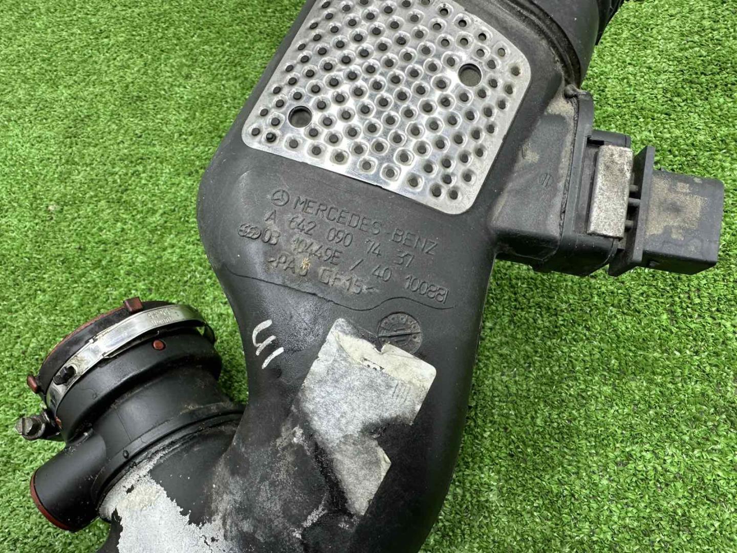 Патрубок воздушного фильтра