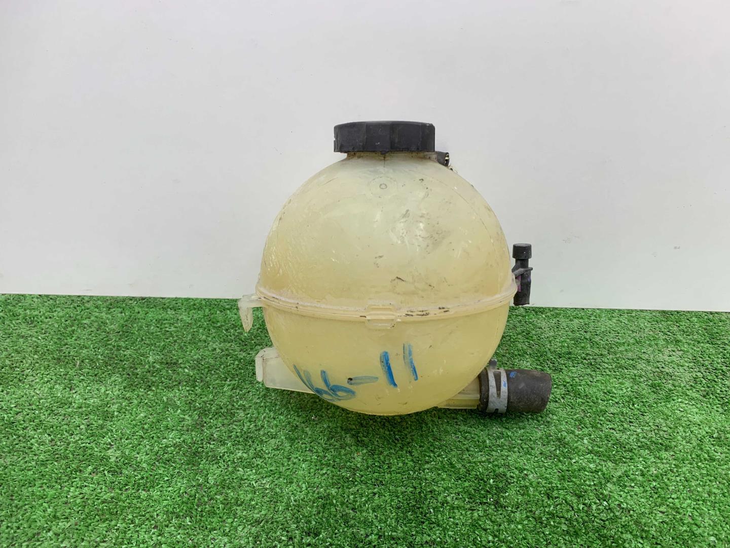 Бачок расширительный