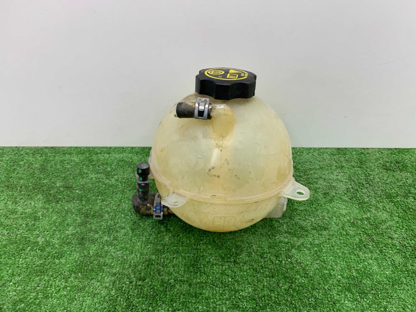 Бачок расширительный