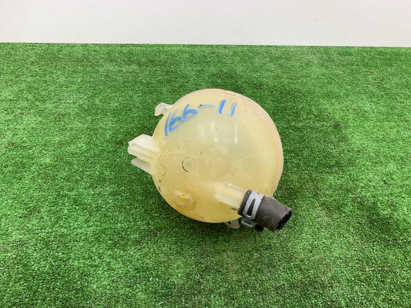 Бачок расширительный