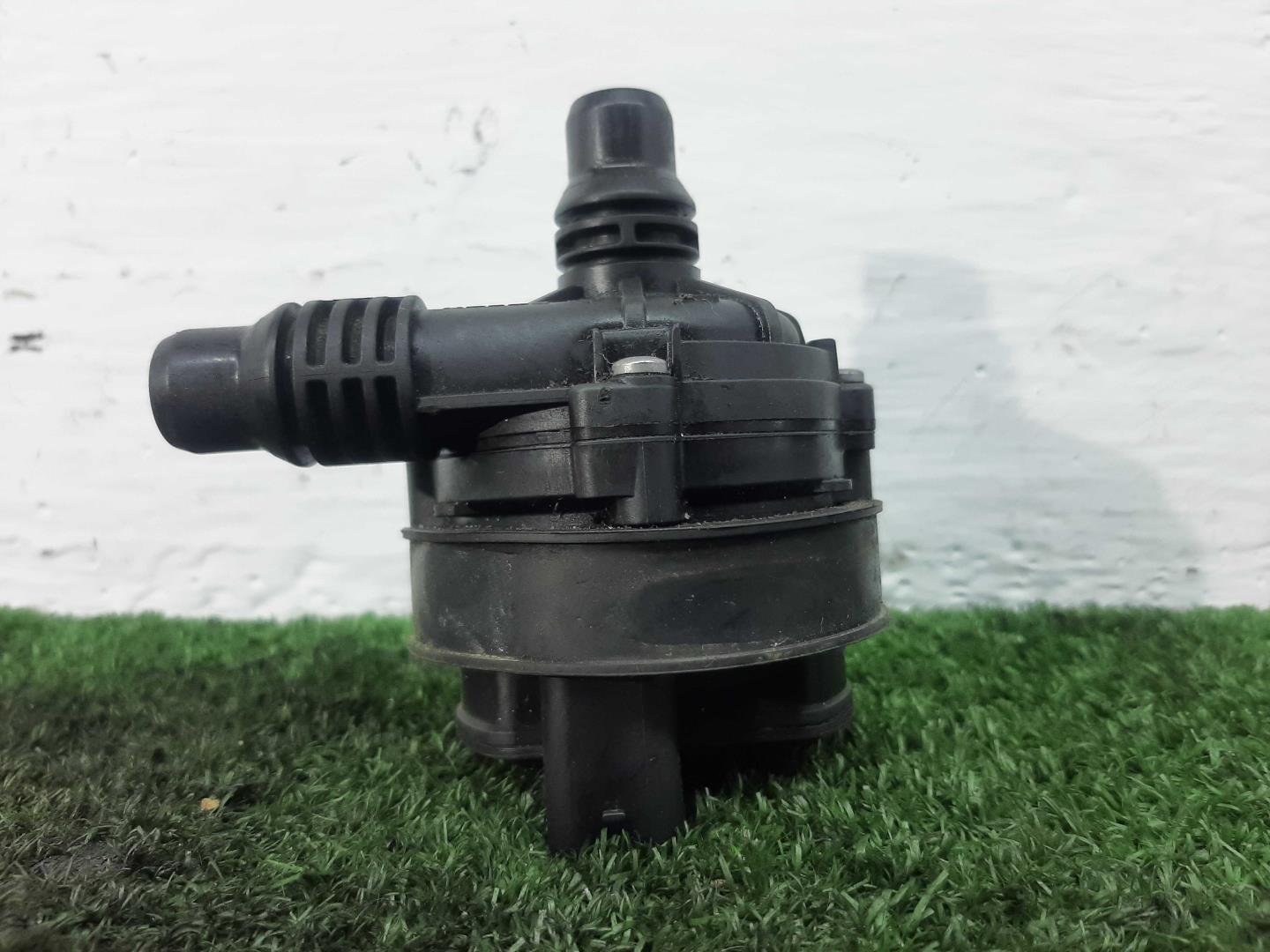 Насос водяной (помпа)