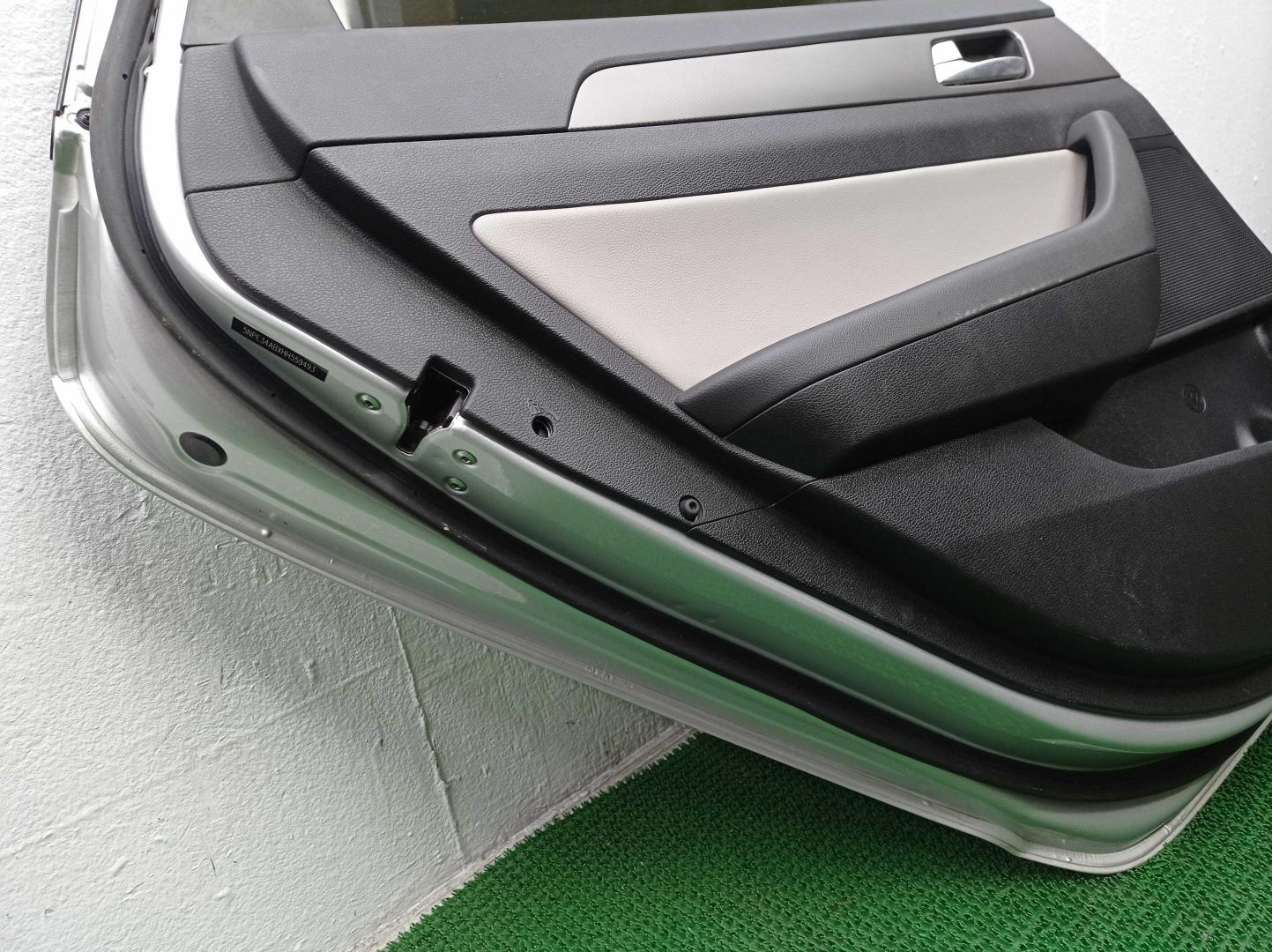 Стеклоподъемник электр. задний левый