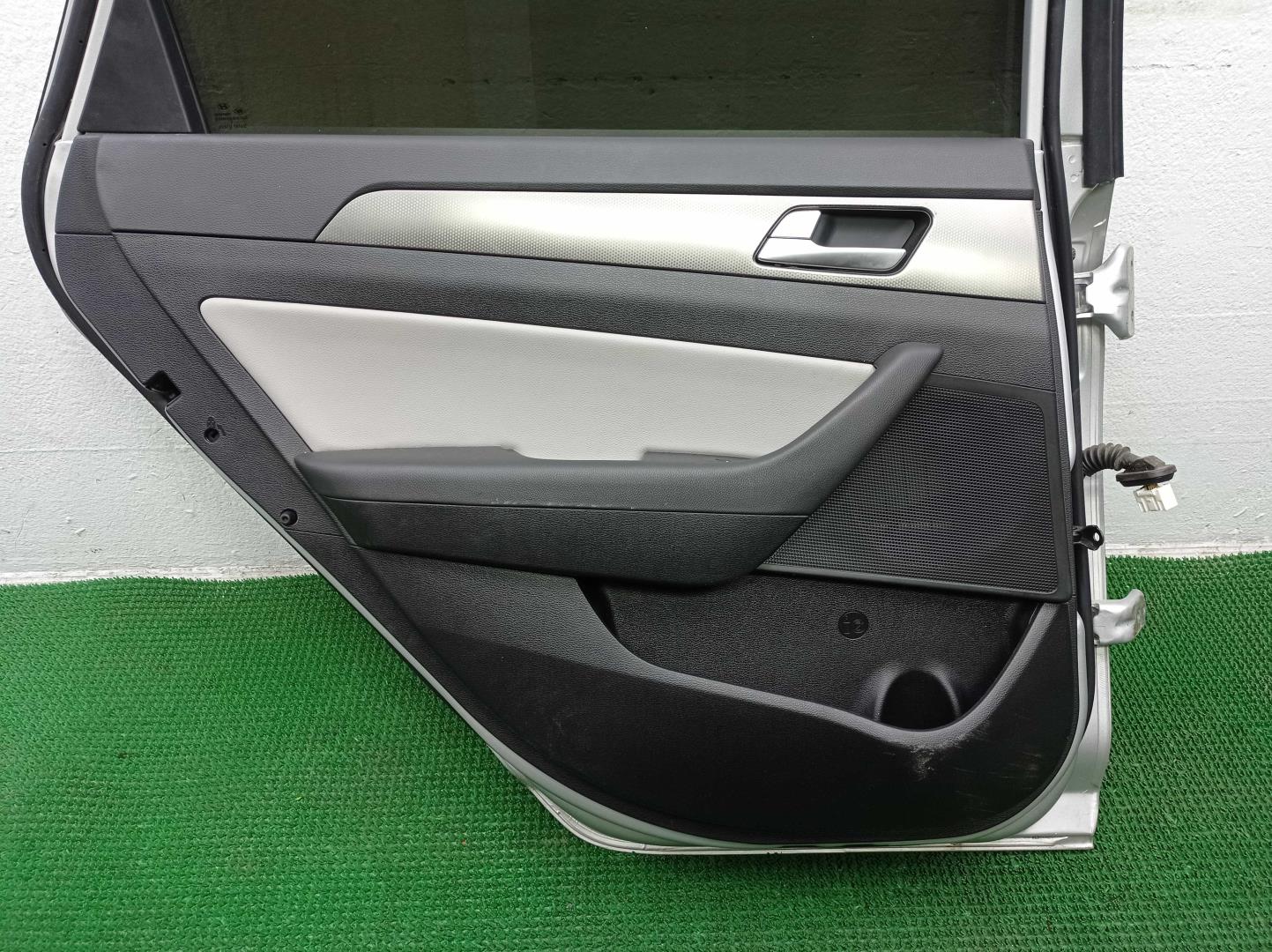 Стеклоподъемник электр. задний левый