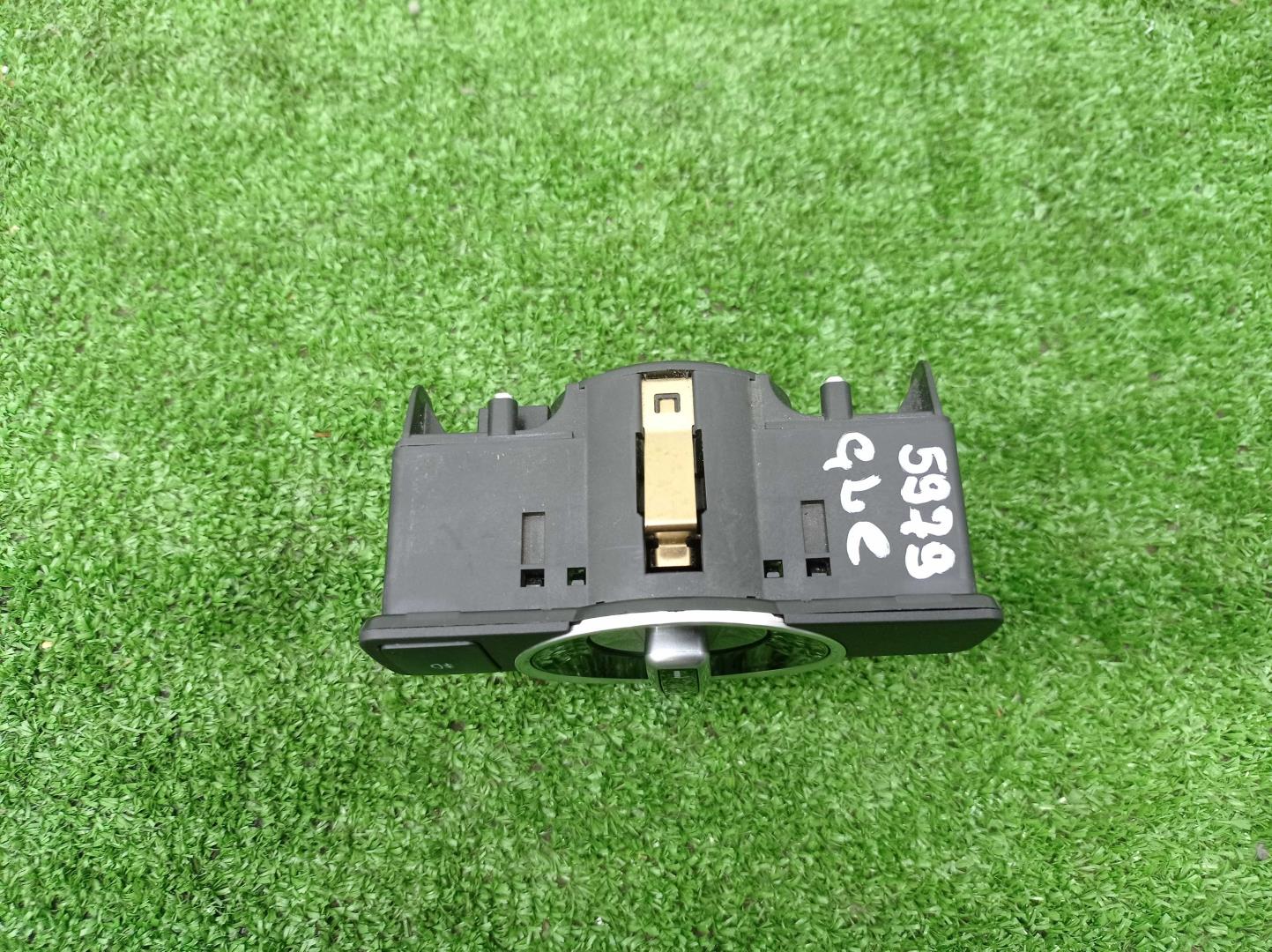 Переключатель света фар