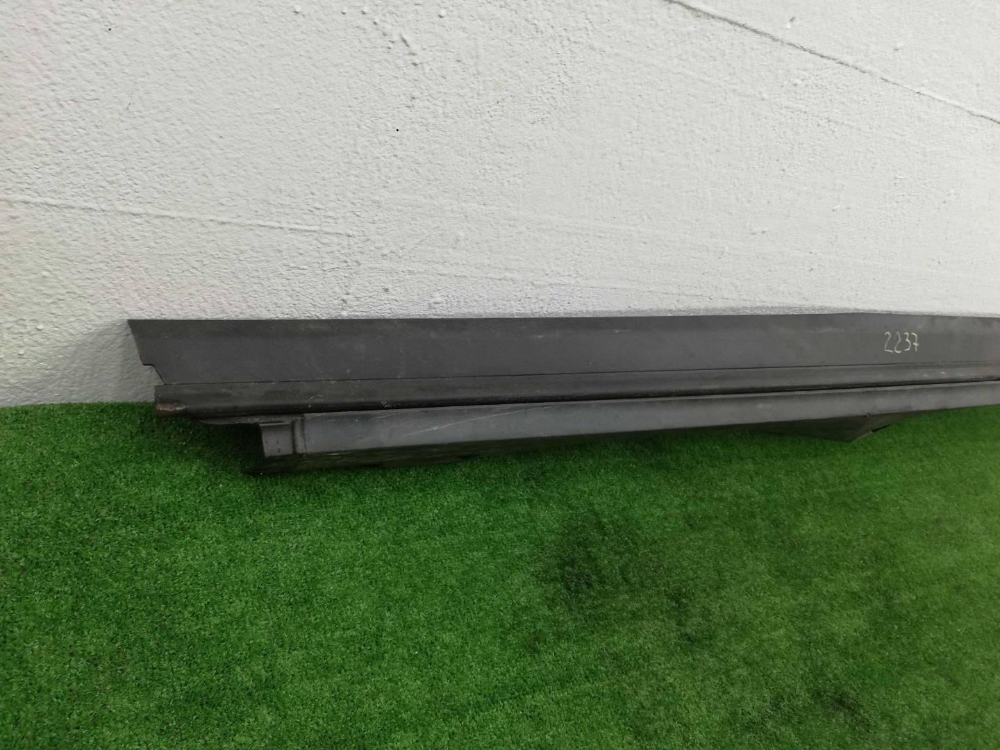 Накладка на порог (наружная)