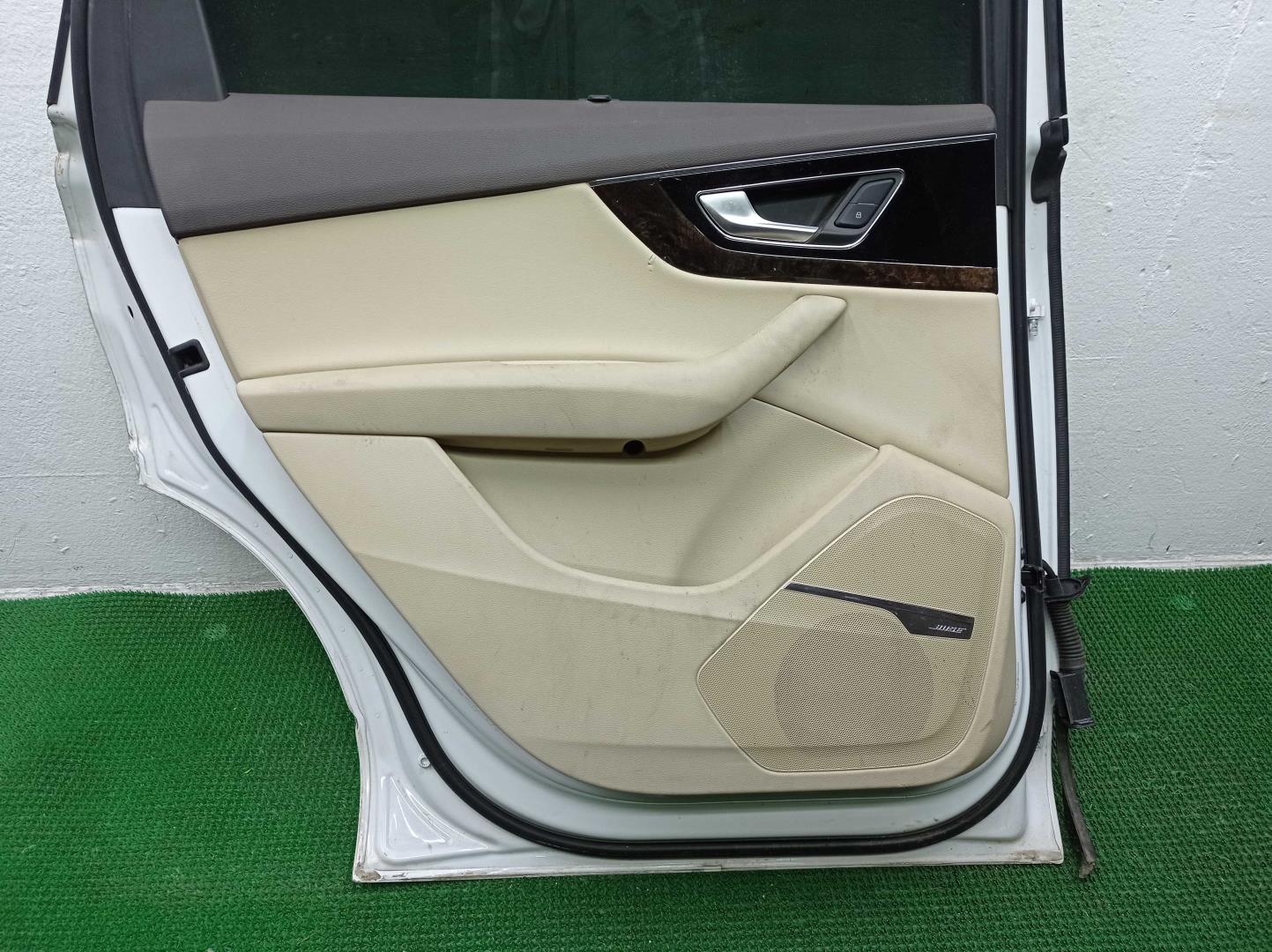 Ручка двери задней наружная левая